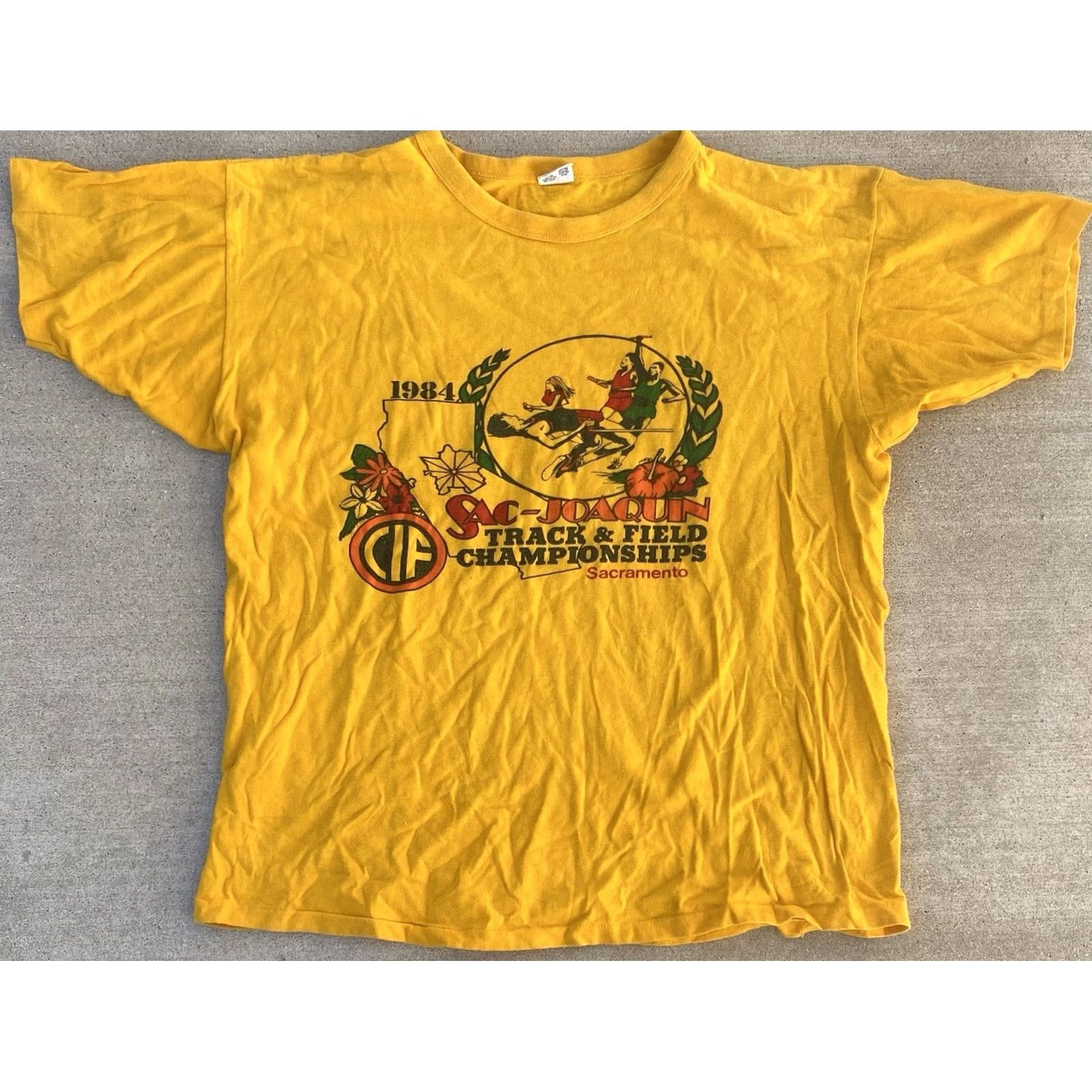 Champion VINTAGE Champion Sacramento T-Shirt XL School Sports 1984 CA 80s California Track & Field Championships Shirt Mens Yellow Size US XL / EU 56 / 4 - 3 Thumbnail