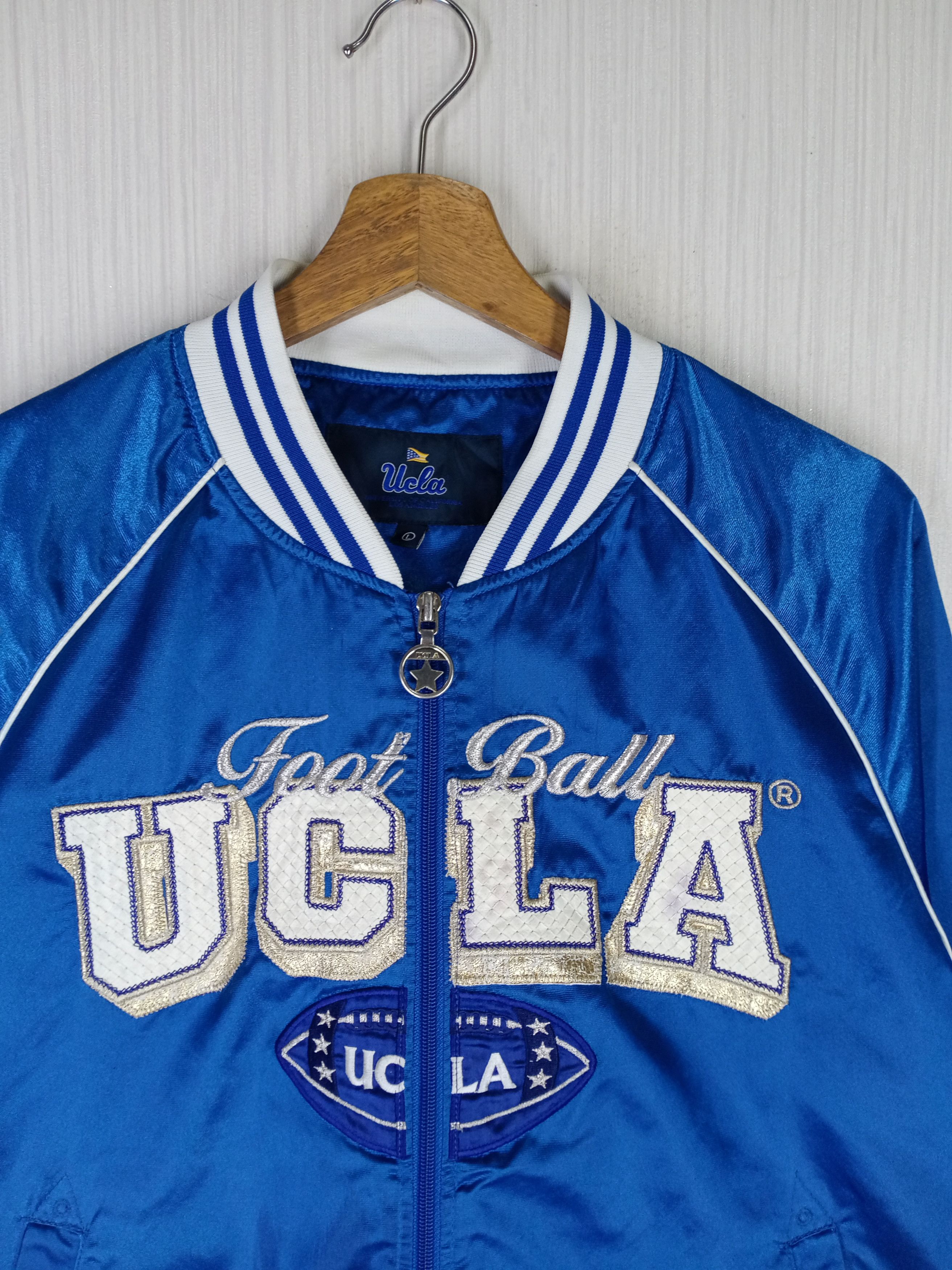Other Rare Vintage UCLA Football Club Bomber Jacket Size US L / EU 52-54 / 3 - 3 Thumbnail