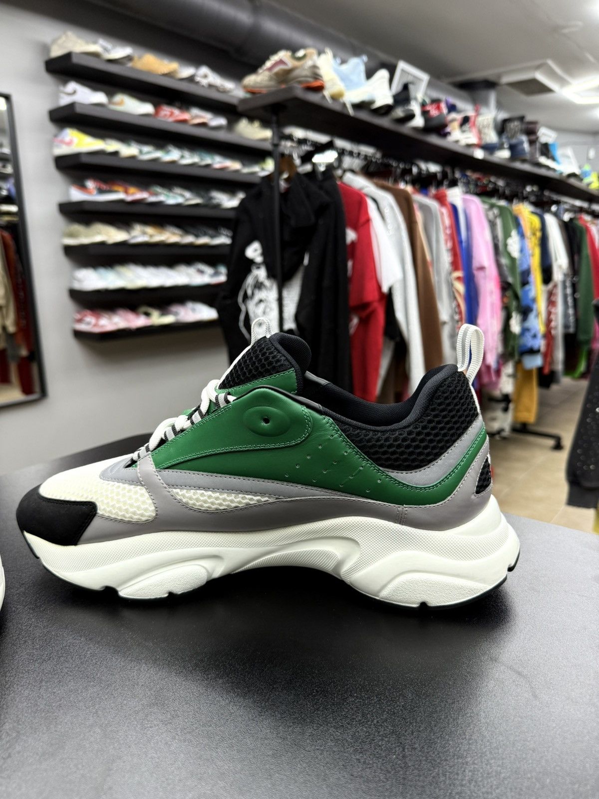 Dior AUTHENTIC Dior B22 white Green size 47 / 14US Size US 14 / EU 47 - 14 Thumbnail