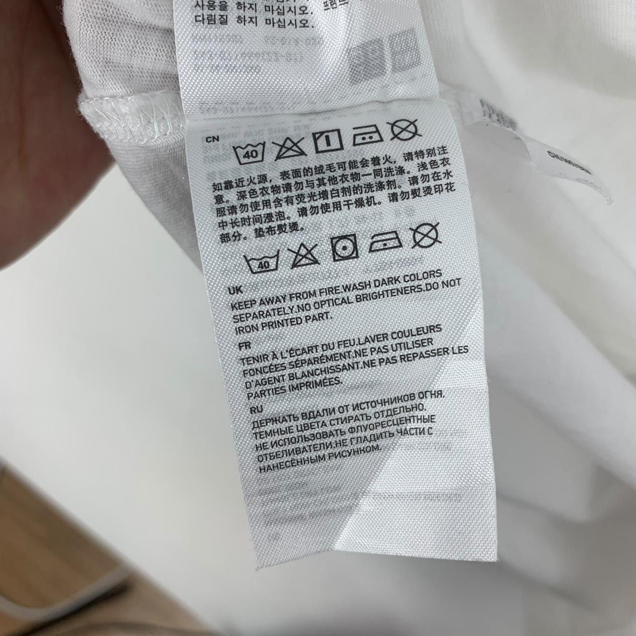 Uniqlo HELLO KITTY x UNIQLO 2012 Collection Ribbon Tee Shirt Top Size L / US 10 / IT 46 - 7 Thumbnail