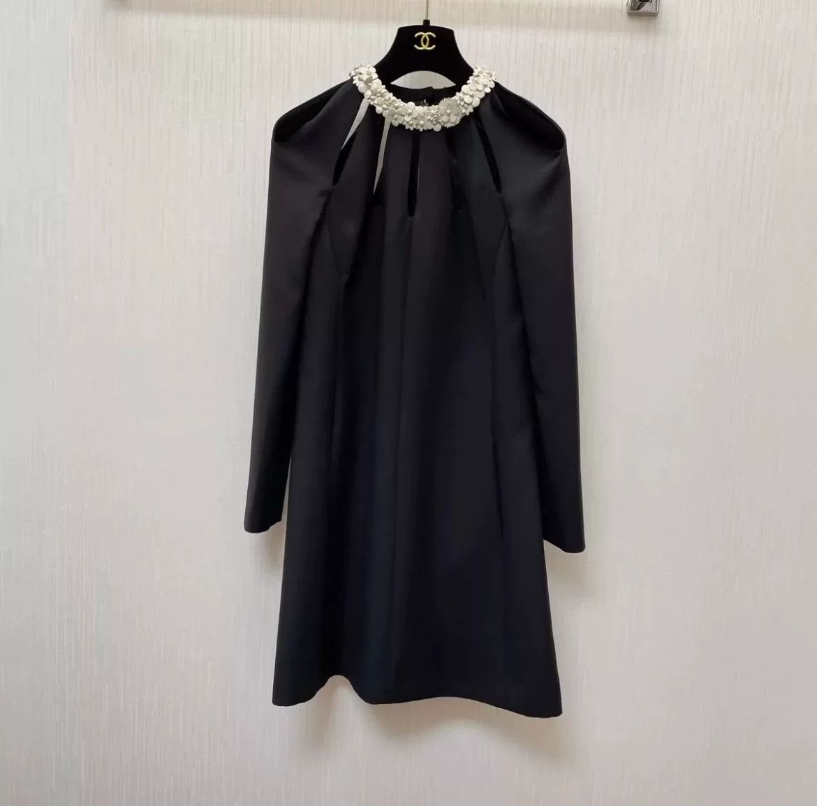 Valentino Valentino Runway Black Dress Size 38 Size US M / EU 48-50 / 2 - 1 Thumbnail