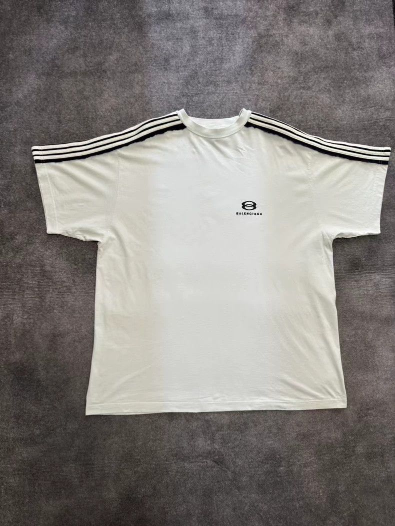 Balenciaga Balenciaga Double-ring logo short-sleeved T-shirt, white Size US S / EU 44-46 / 1 - 1 Thumbnail