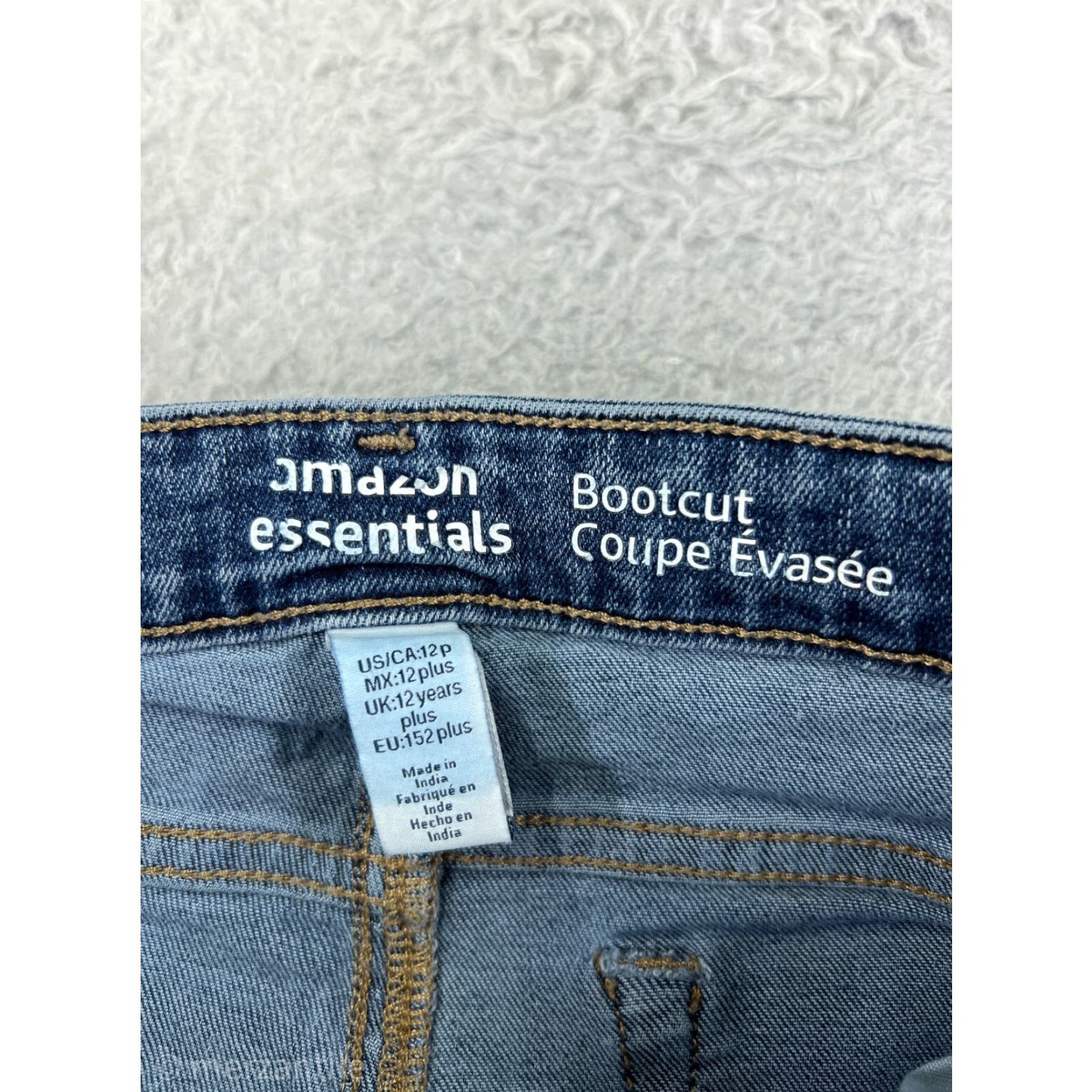 Essentials Amazon Essentials Jeans Women 12 Blue Denim Bootcut Low Rise Cotton 5-Pocket Regular Size 34" / US 12 / IT 48 - 4 Thumbnail