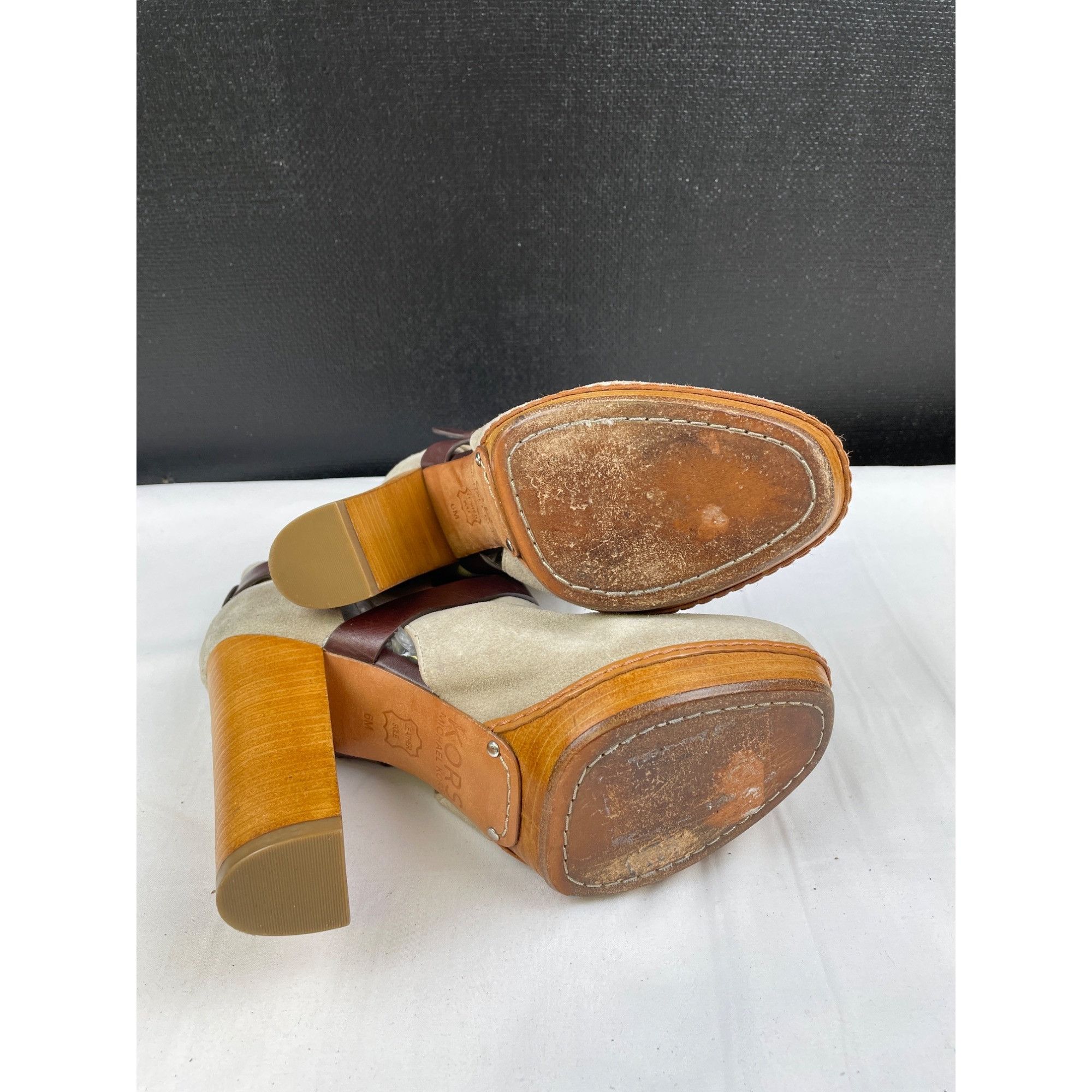 Michael Kors Michael Kors Women's Tan Suede Bootie Shoes/Heeled 4.5" Size Size US 6 / IT 36 - 6 Thumbnail
