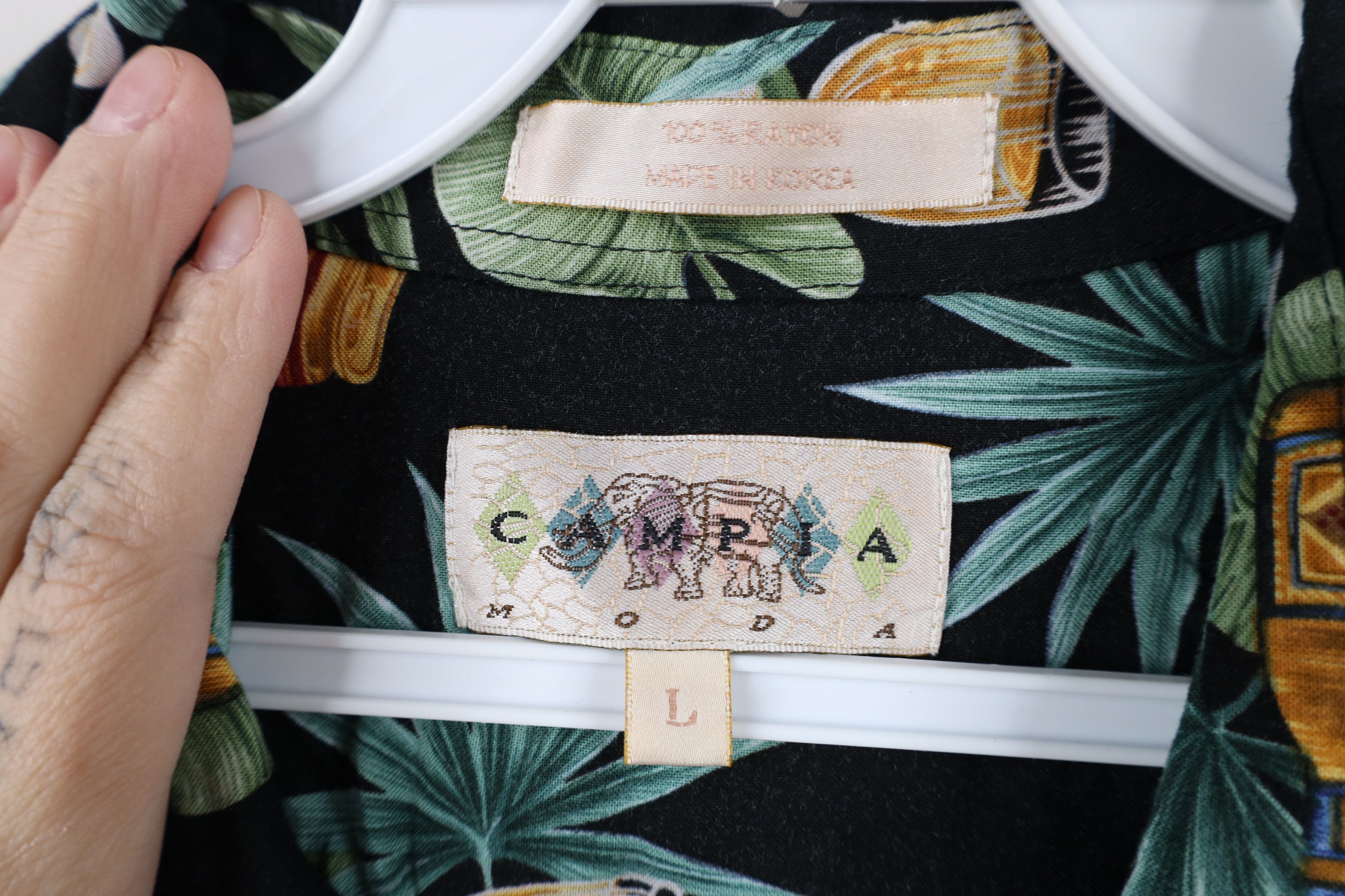 Vintage Vintage 90s Streetwear All Over Print Hawaiian Button Shirt Size US L / EU 52-54 / 3 - 8 Thumbnail