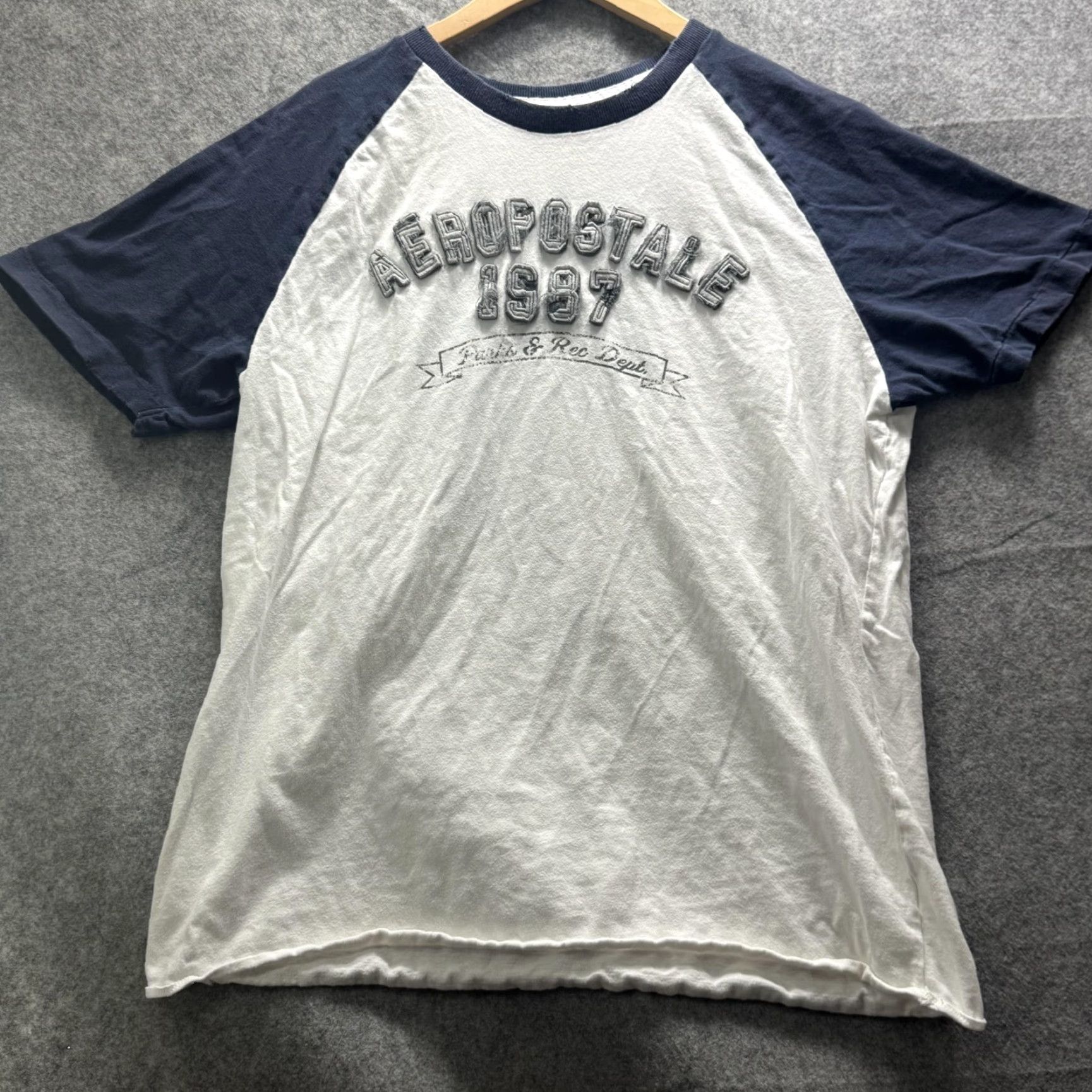 Aeropostale VINTAGE Aeropostale Shirt Mens 2XL White Navy Raglan 1987 Graphic Tee Parks Rec Logo Size US XXL / EU 58 / 5 - 2 Thumbnail