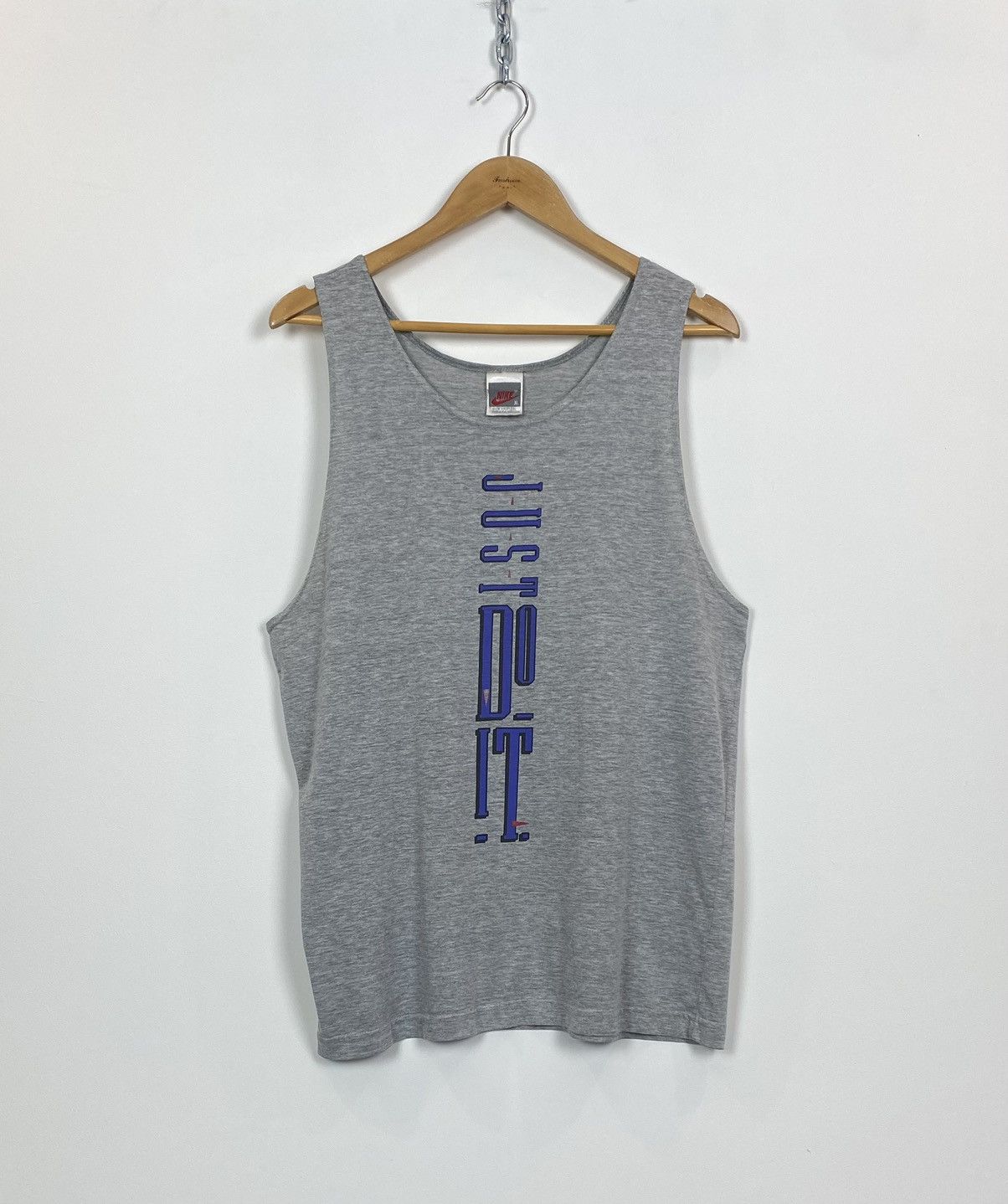 Vintage Vintage Nike 80s 90s Sleeveless Shirt Tank Top Size XL Grey Size US XL / EU 56 / 4 - 1 Thumbnail