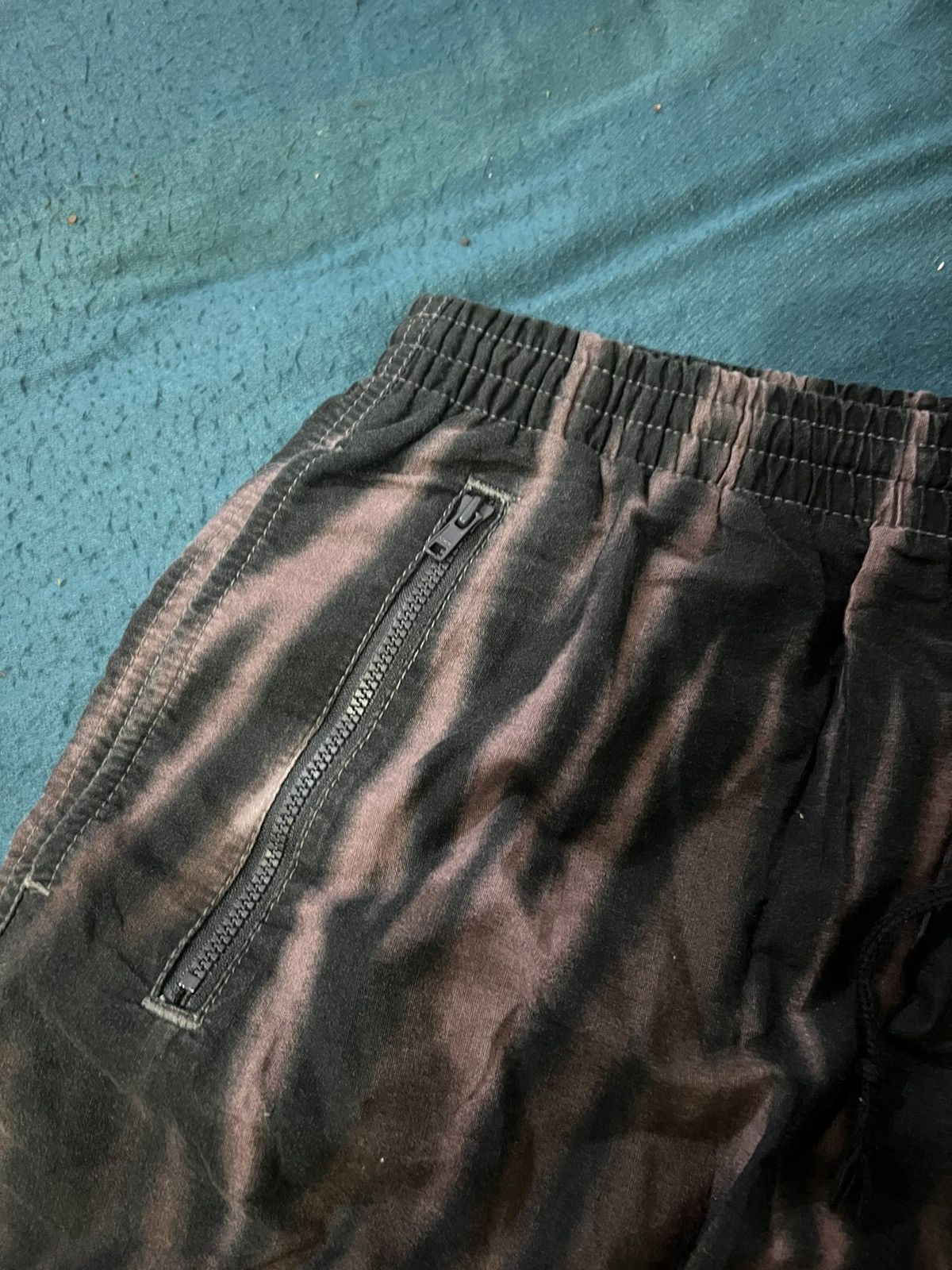 Airwalk × If Six Was Nine × Seditionaries airwalk shorts flame Size US 35 - 3 Thumbnail