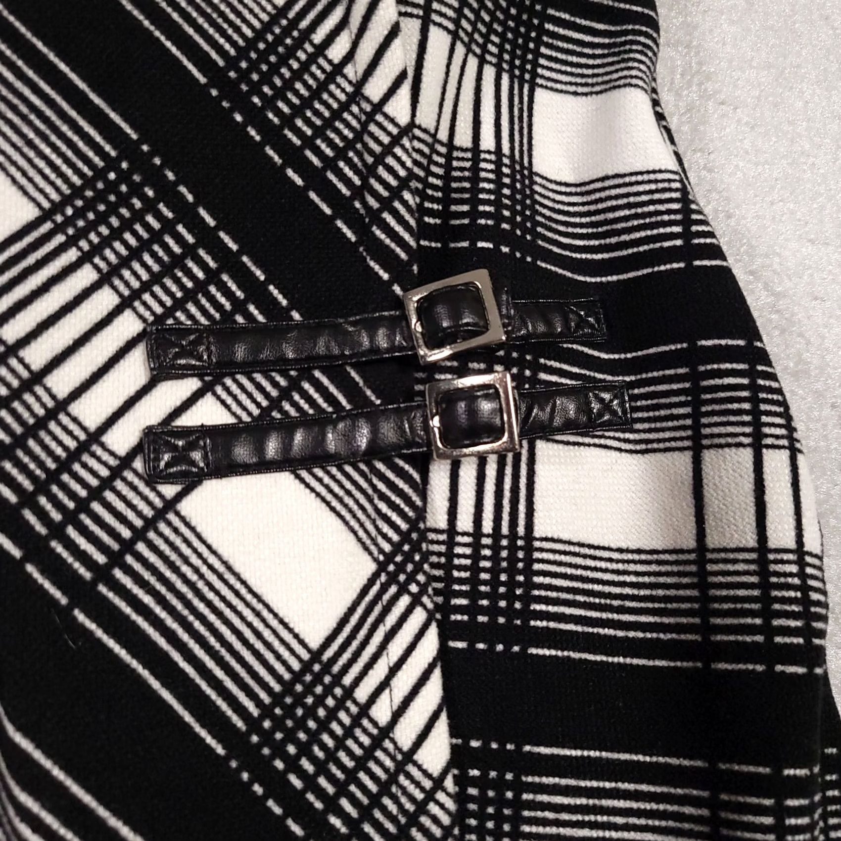 Vintage Hormars Plaid Midi Skirt White Black Women's A Line Medium Buckles Lined Zip Size 32" / US 10 / IT 46 - 4 Thumbnail