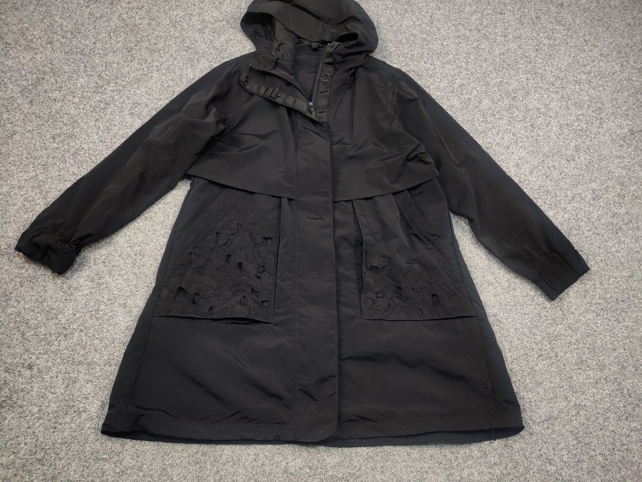 Lululemon LuluLemon Flower Patterned Hooded Parka Black Nylon Jacket Size L / US 10 / IT 46 - 11 Thumbnail