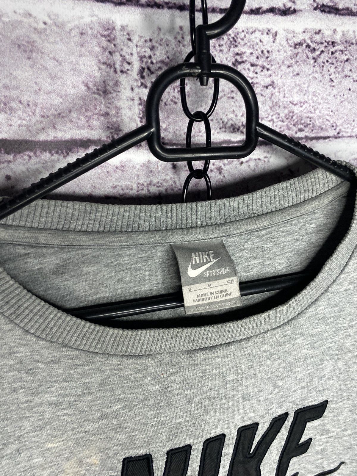 Vintage MENS vintage sweatshirt Nike y2k grey size S Size US S / EU 44-46 / 1 - 3 Thumbnail