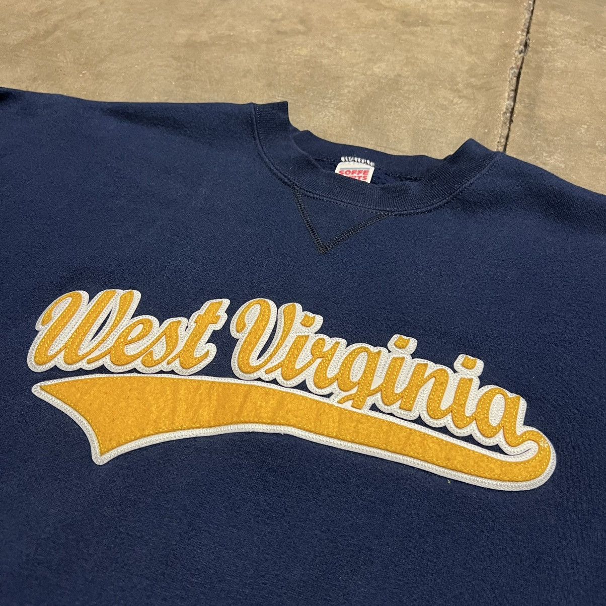 Vintage Vintage West Virginia Mountaineers Sweatshirt College 90s Size US XL / EU 56 / 4 - 3 Thumbnail