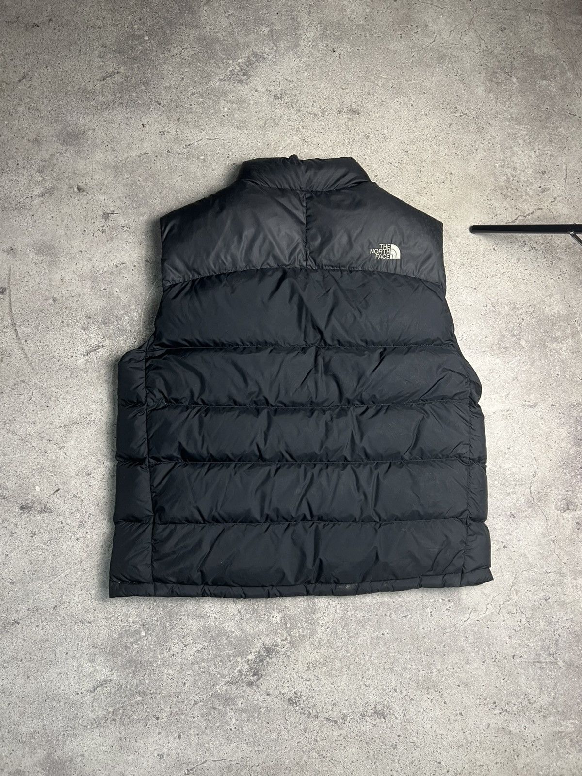 The North Face THE NORTH FACE Vest Down Nuptse Puffer 700 Black Men’s Size US XL / EU 56 / 4 - 15 Thumbnail