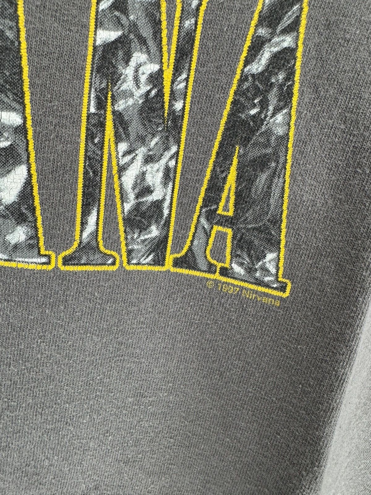 Band Tees Vintage 90s 1997 Nirvana Logo T-Shirt Band Tee Kurt Cobain Size US M / EU 48-50 / 2 - 3 Thumbnail