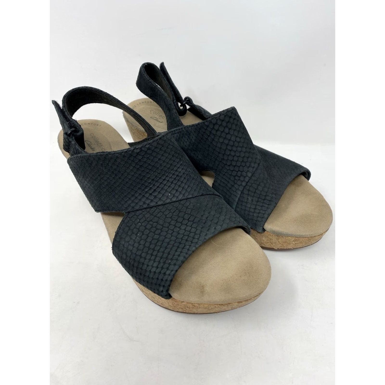 Clarks Clarks Wedge Sandals Sandal Women Black Leather Upper Hook & Loop Adjustable Strap Cushioned Comfort 9.5W Modern Clarks Collection Sandal Size 9.5US Size US 10 / IT 40 - 2 Thumbnail