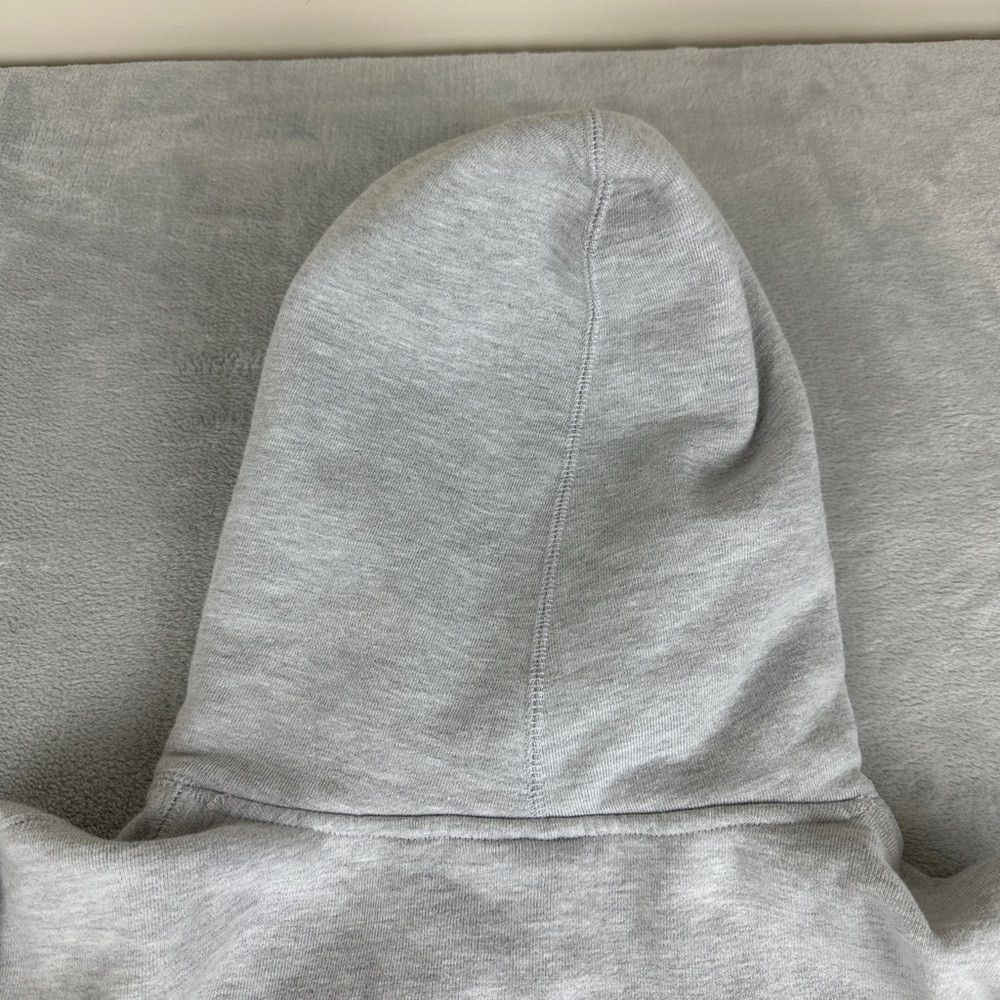 100 Thieves 100 Thieves Light Grey Hoodie Women’s Size S Size S / US 4 / IT 40 - 6 Thumbnail