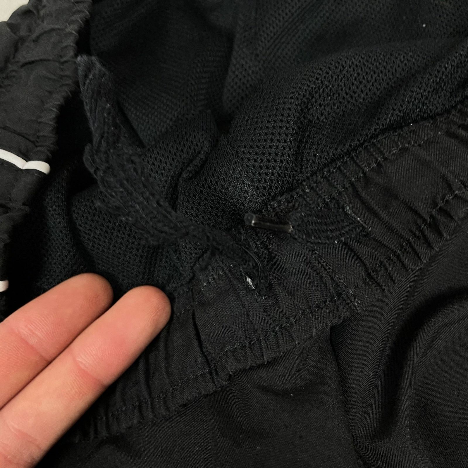 Nike × Vintage Nike Black Swoosh Drawstring Mesh Lined Track Pants Size US 30 / EU 46 - 9 Thumbnail