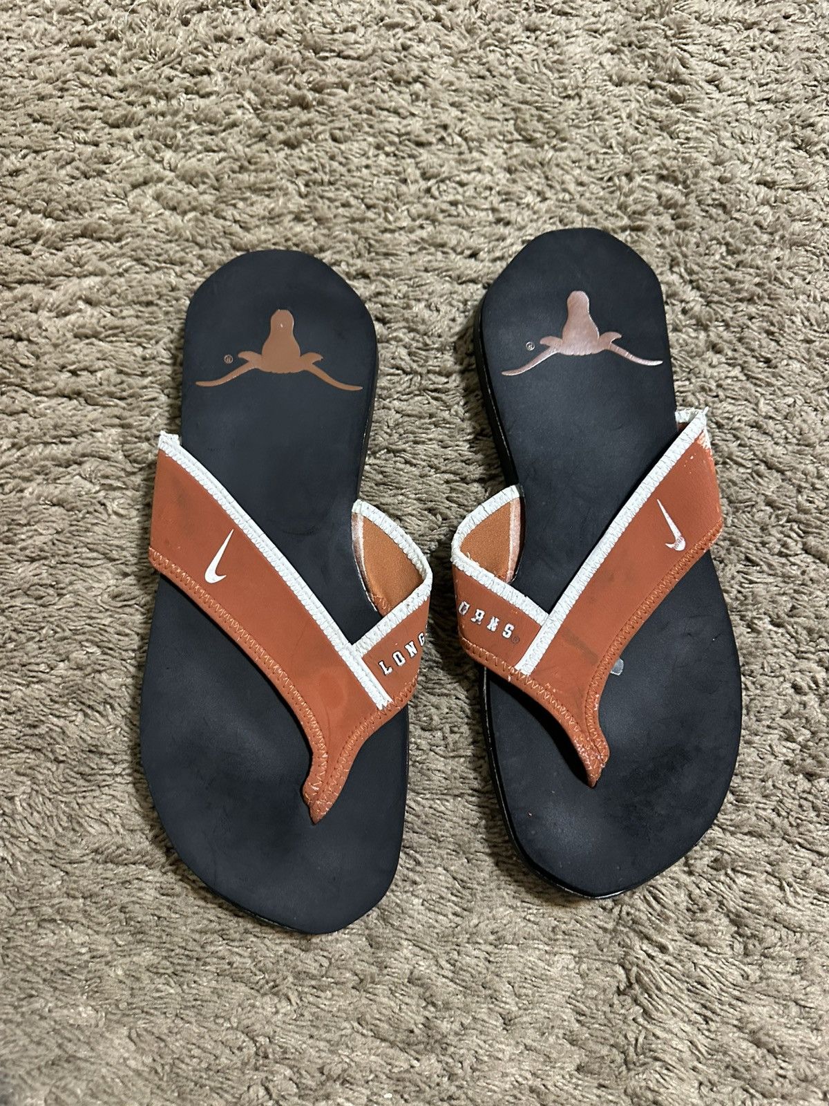 Nike Vintage Nike NCAA Texas Longhorns slides 00s size 12 Size US 12 / EU 45 - 1 Thumbnail