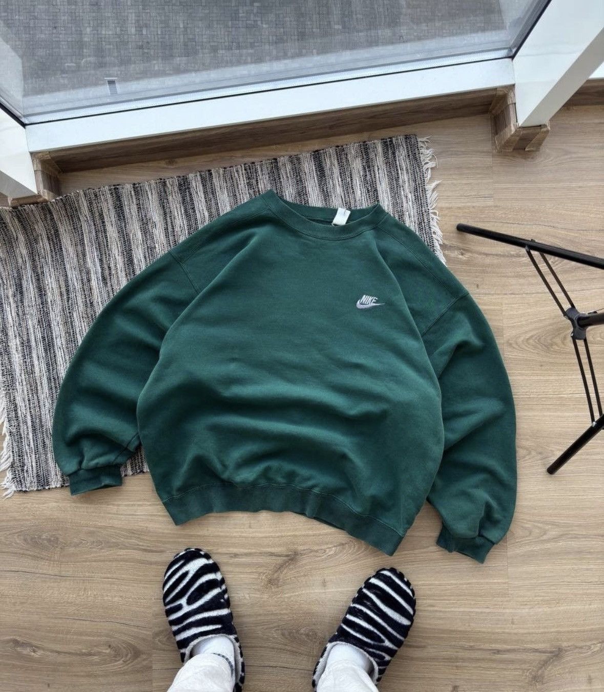 Nike × Vintage Vintage Nike 90s RARE Green Boxy Fit sweatshirt Size US XL / EU 56 / 4 - 1 Thumbnail