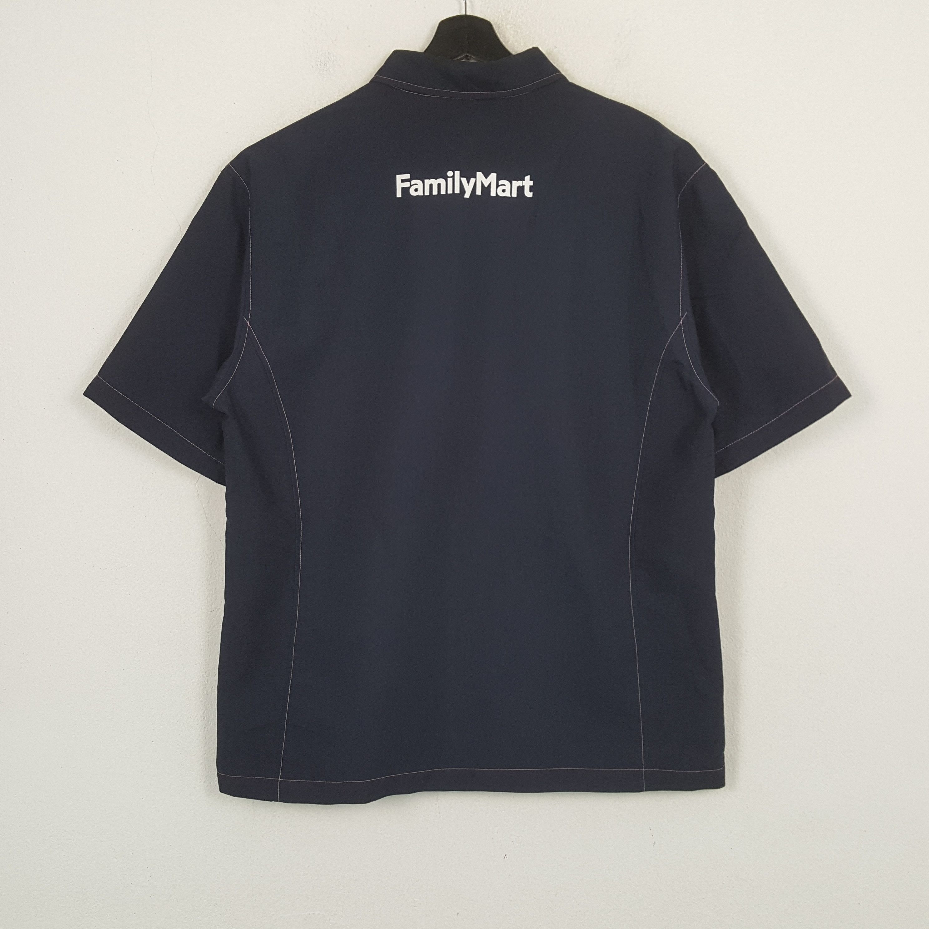 Vintage Family Mart Japanese Brand Workwear Jacket C301N7 Size US L / EU 52-54 / 3 - 3 Thumbnail