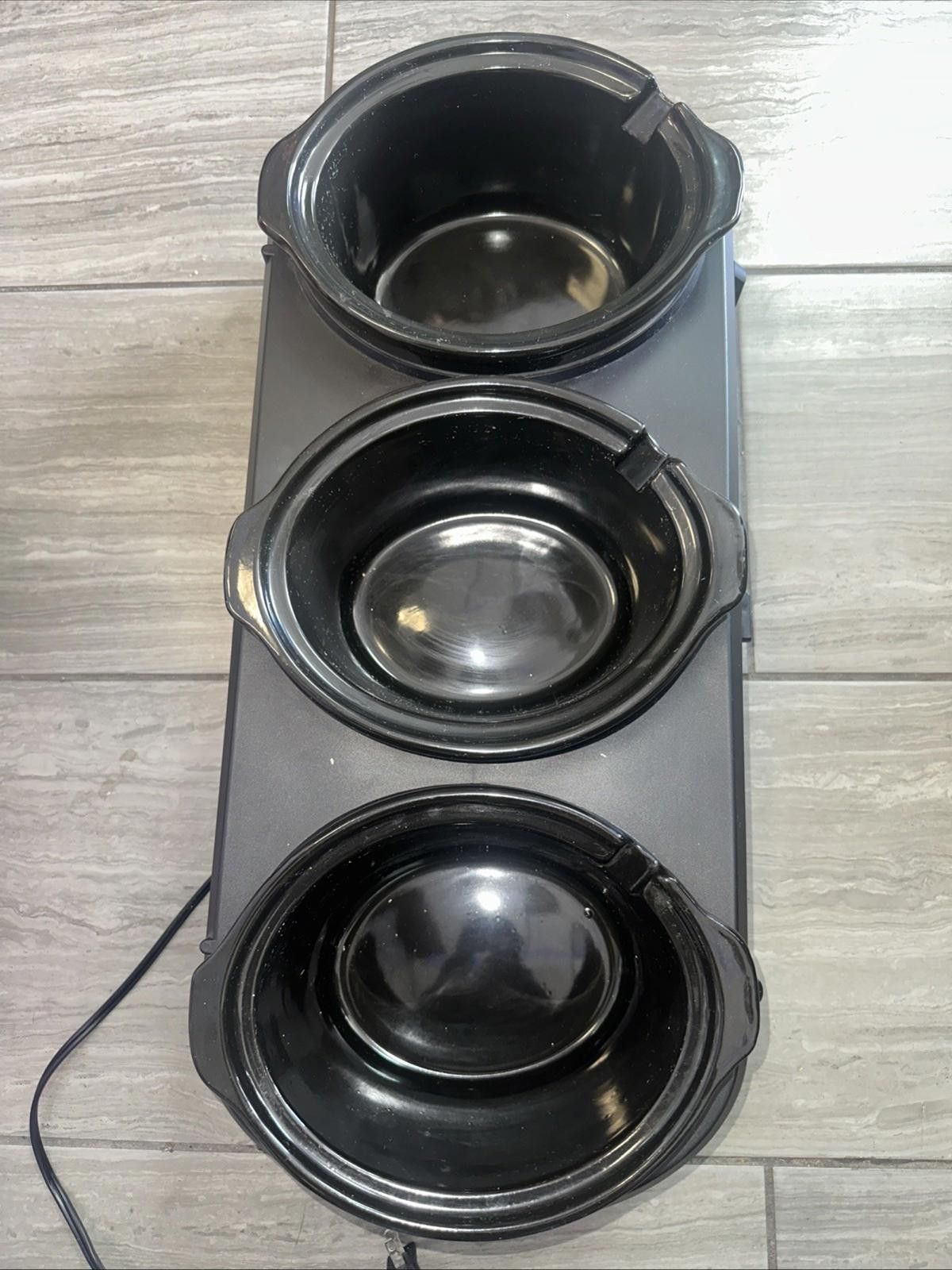 Other Frigidaire 2.5 Quart Three Pot Slow Cooker Stainless Steel Size ONE SIZE - 4 Thumbnail