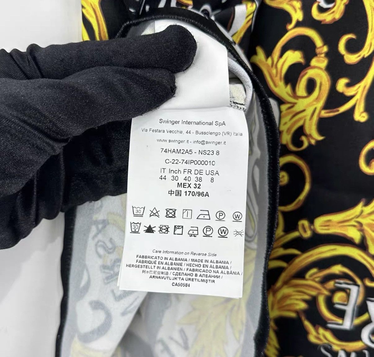 Versace Versace Monogram Camisole J42 Size M / US 6-8 / IT 42-44 - 5 Thumbnail