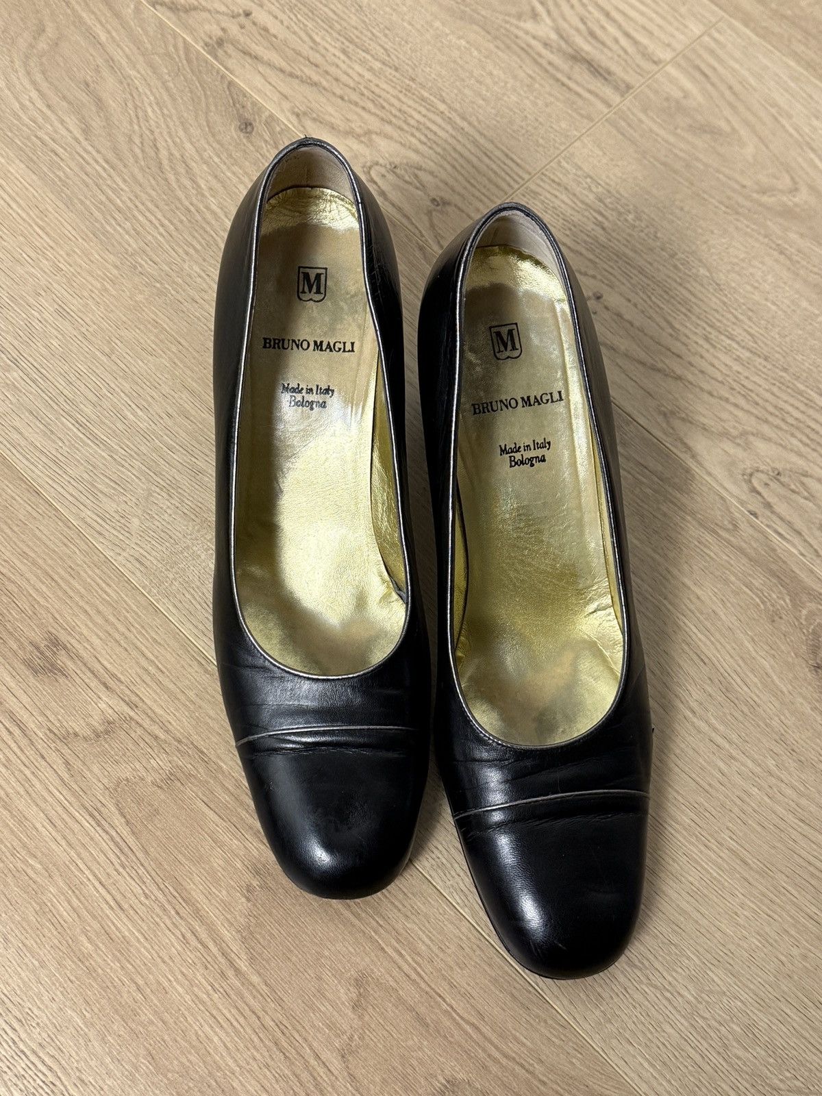 Bruno Magli Bruno Magli Black Leather Pumps Heels size 10 Size US 10 / IT 40 - 1 Thumbnail