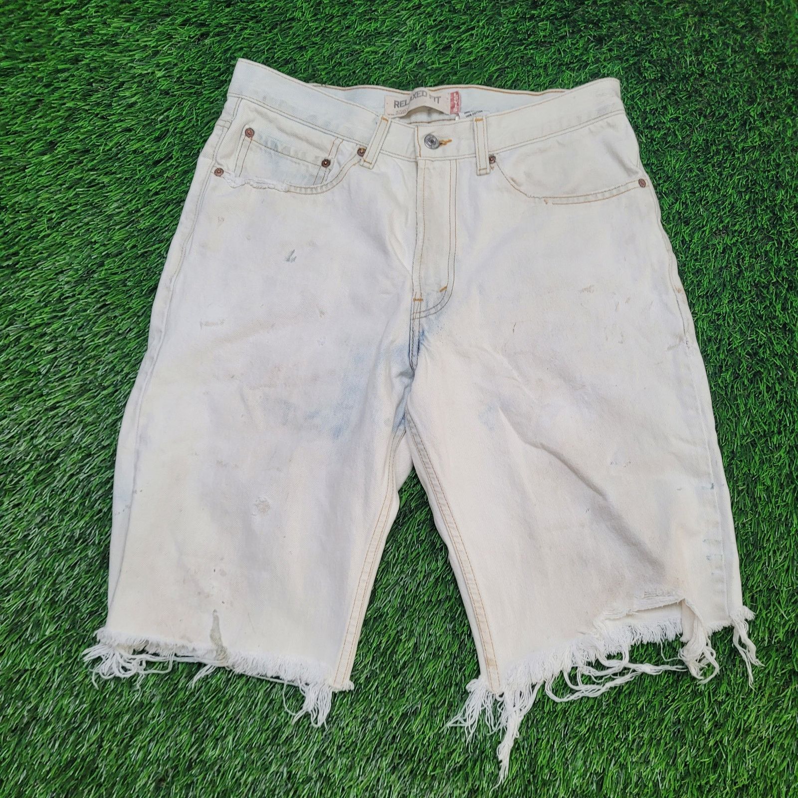 Levi's Y2K Style Levis Jorts Mens 32 Thrashed Painter Destroyed Size US 32 / EU 48 - 1 Thumbnail