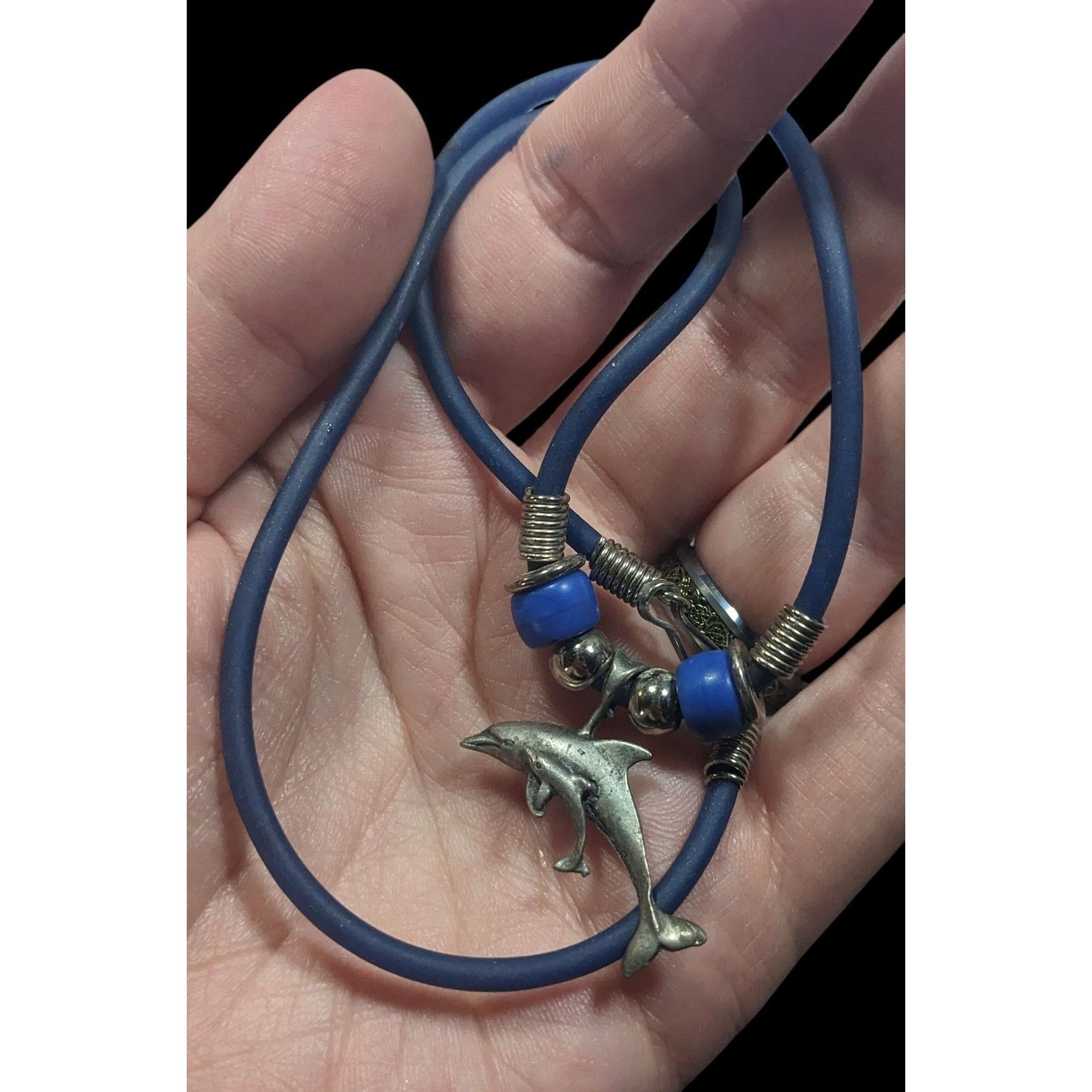 Other Vintage 90s Dolphin Necklace Silver Tone On Blue Rubbery Cor Size ONE SIZE - 3 Thumbnail