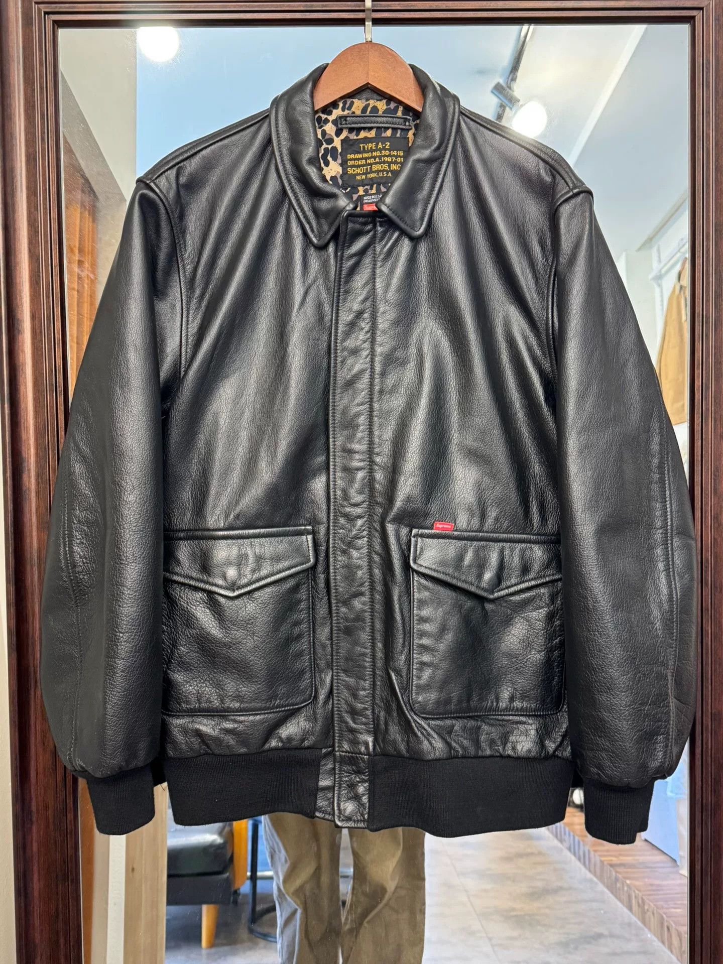 Supreme Supreme x Schott Leopard Lined Leather A-2 Jacket Size US XL / EU 56 / 4 - 1 Thumbnail