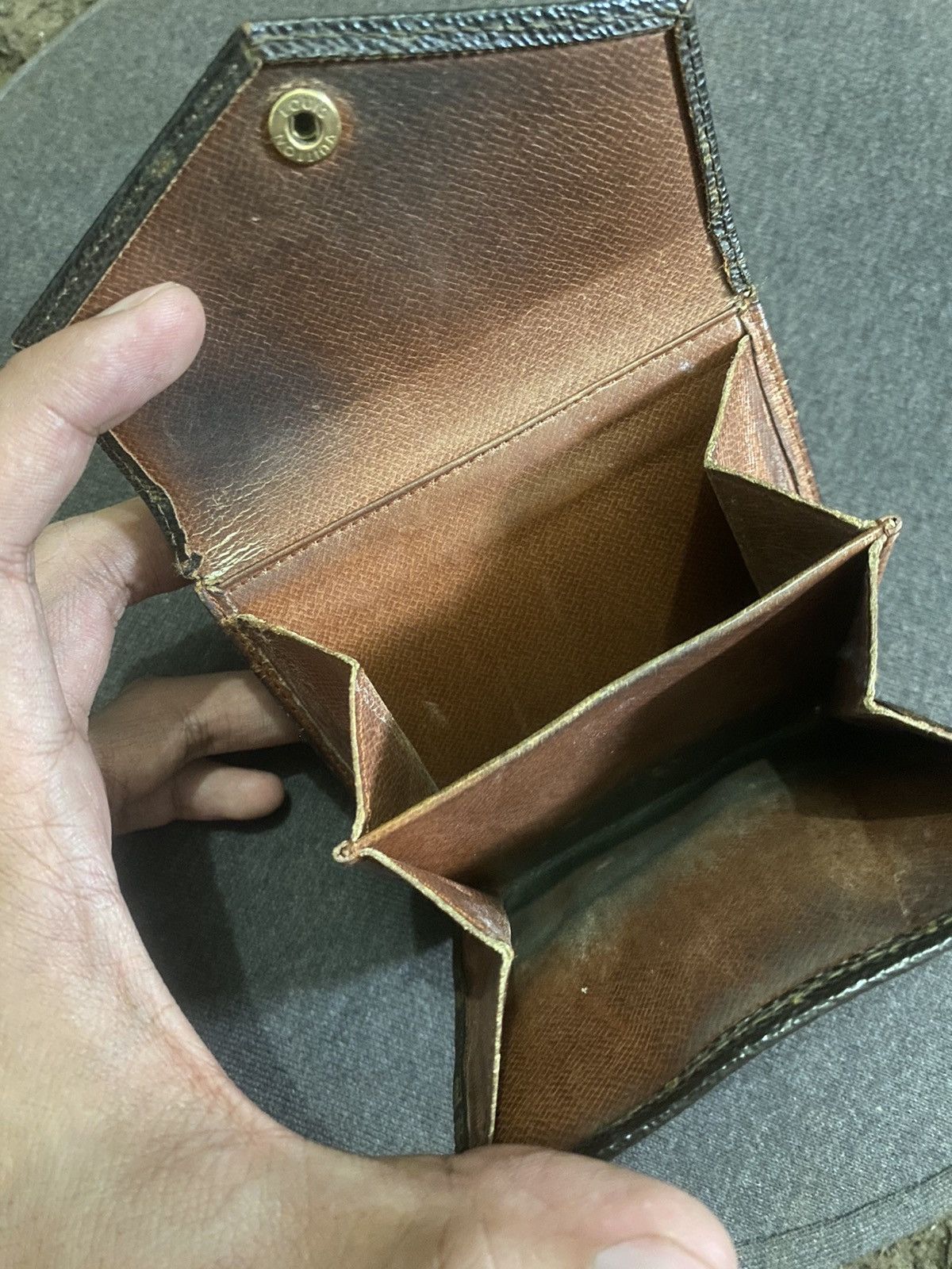 Louis Vuitton Louis Vuitton Wallet Size ONE SIZE - 4 Thumbnail