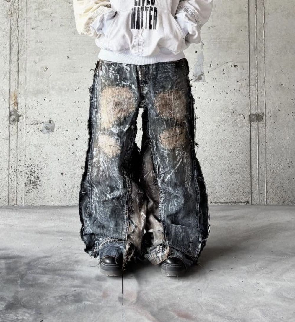 Levi's Vintage Levis Undercover kapital Style Jeans baggy patchwork Size US 34 / EU 50 - 1 Thumbnail