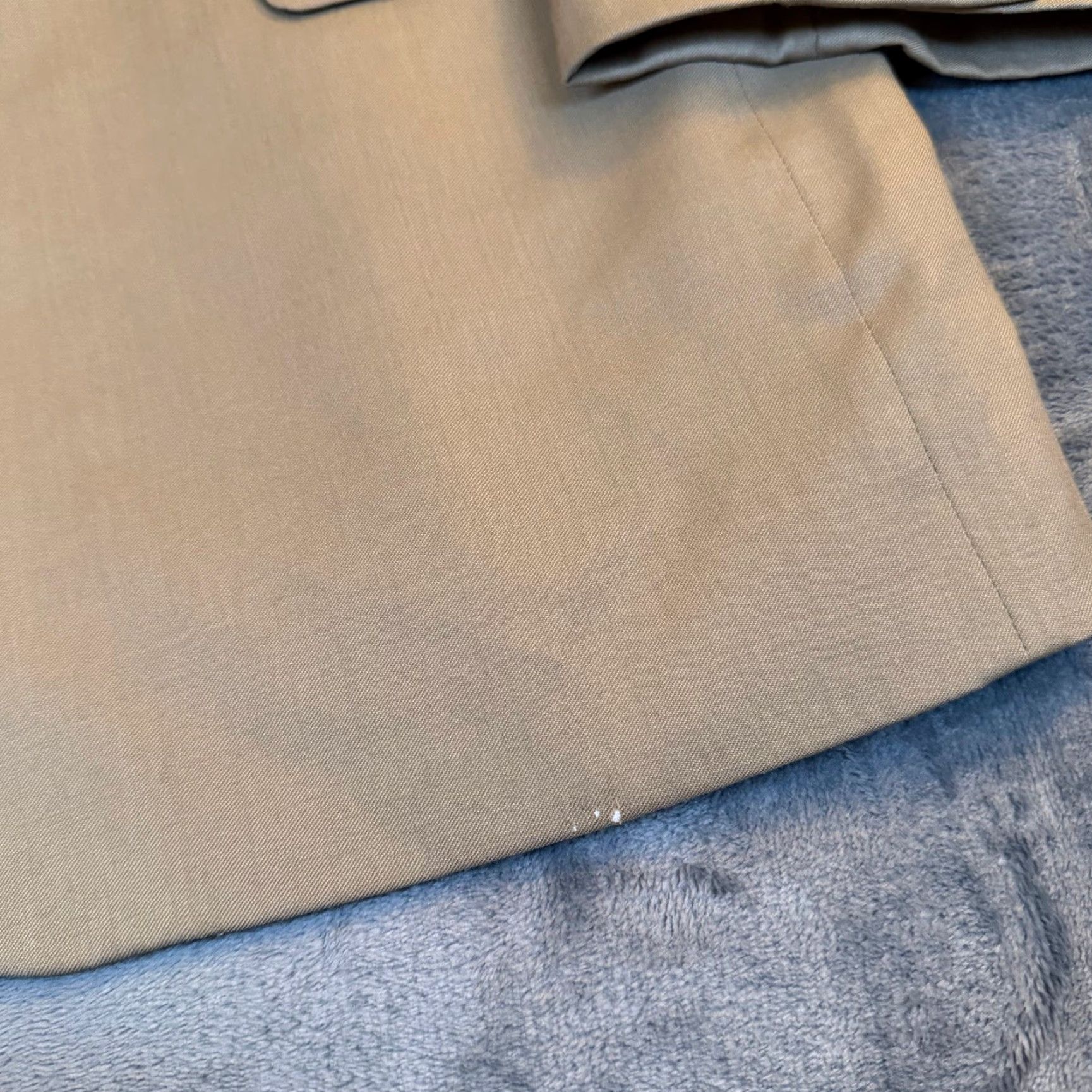 Jos. A. Bank VINTAGE not applicable; use provided: JOS A BANK Tan Two Piece Suit Jacket Pants Formal Business Mens 46R 36x28" Size 46R - 3 Thumbnail