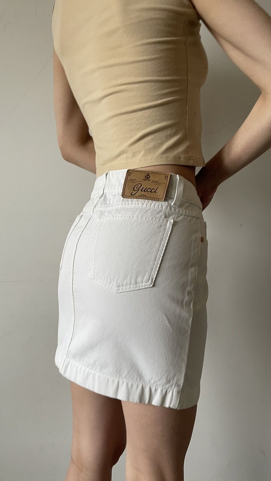 Gucci Gucci White Denim Logo Printed Mini Skirt Size 28" / US 6 / IT 42 - 1 Thumbnail
