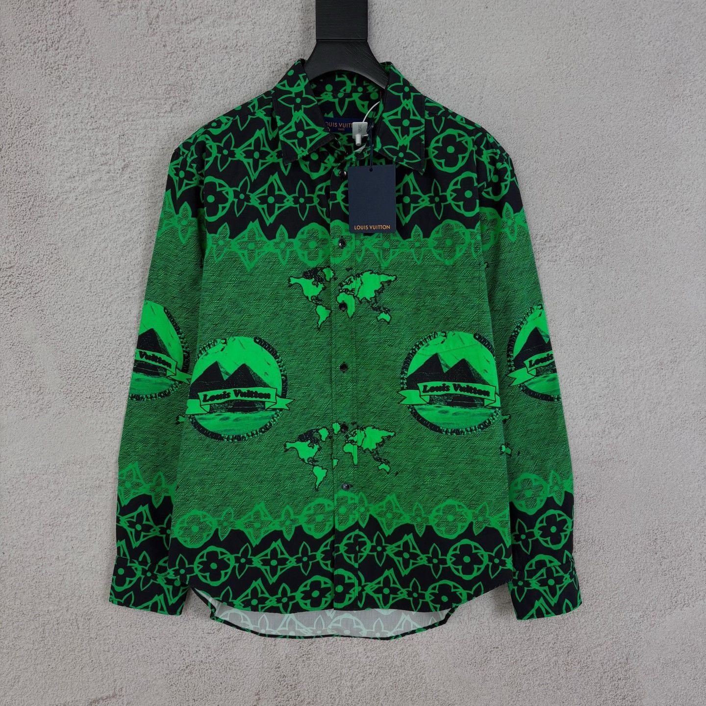 Louis Vuitton Louis Vuitton Green Shirt xs Men Size US XS / EU 42 / 0 - 1 Thumbnail