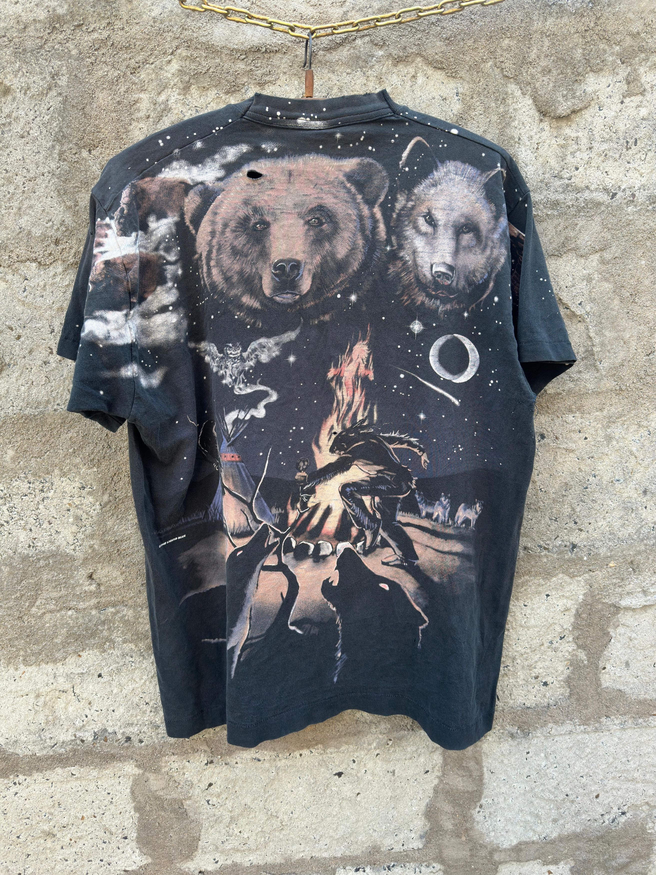 Liquid Blue vintage 1998 Liquid Blue Brian Fox "Indian Bear" AOP T-shirt Size US XL / EU 56 / 4 - 9 Thumbnail