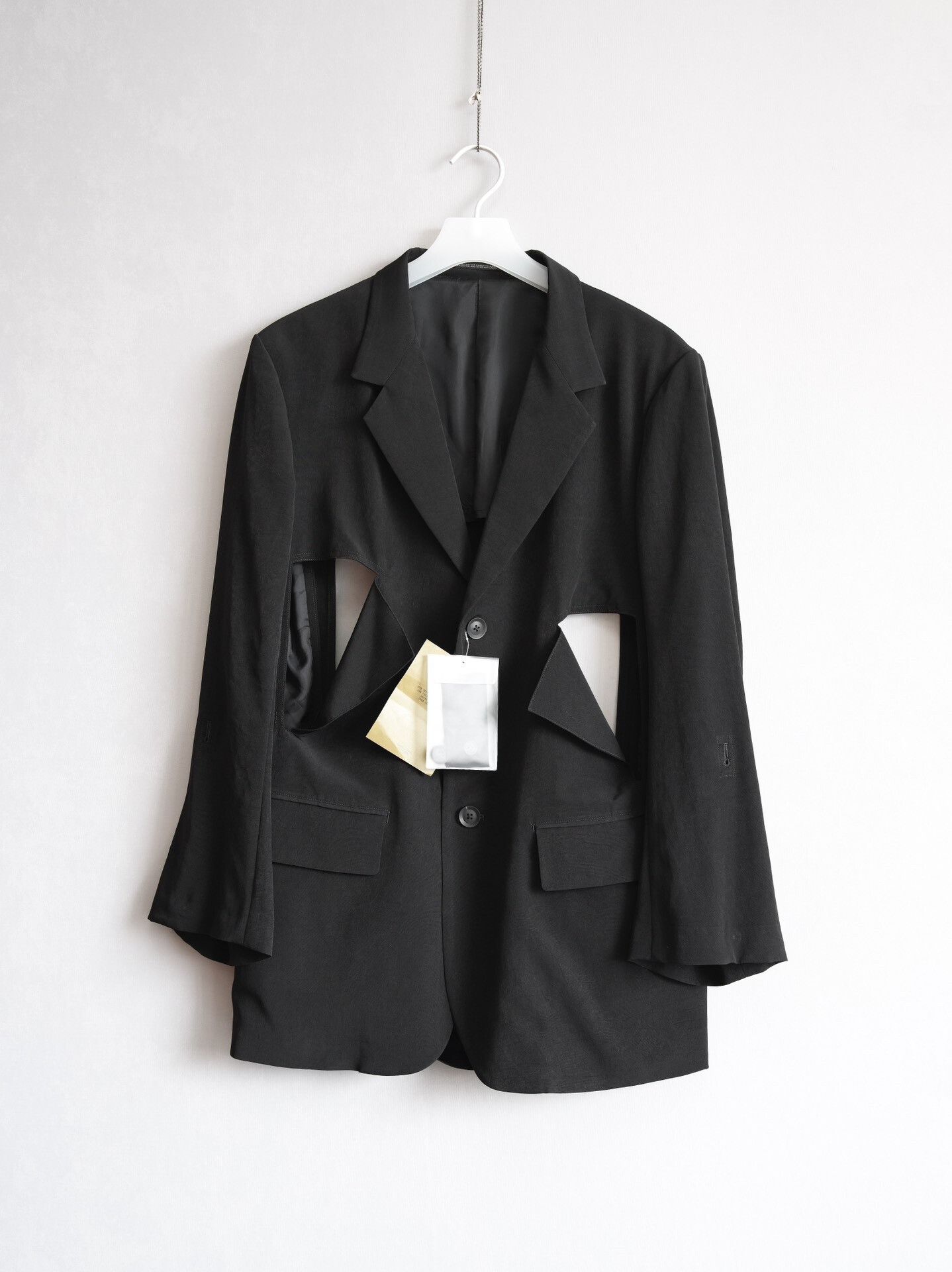 Yohji Yamamoto Yohji Yamamoto Black Cutout Coat Size M / US 6-8 / IT 42-44 - 1 Thumbnail