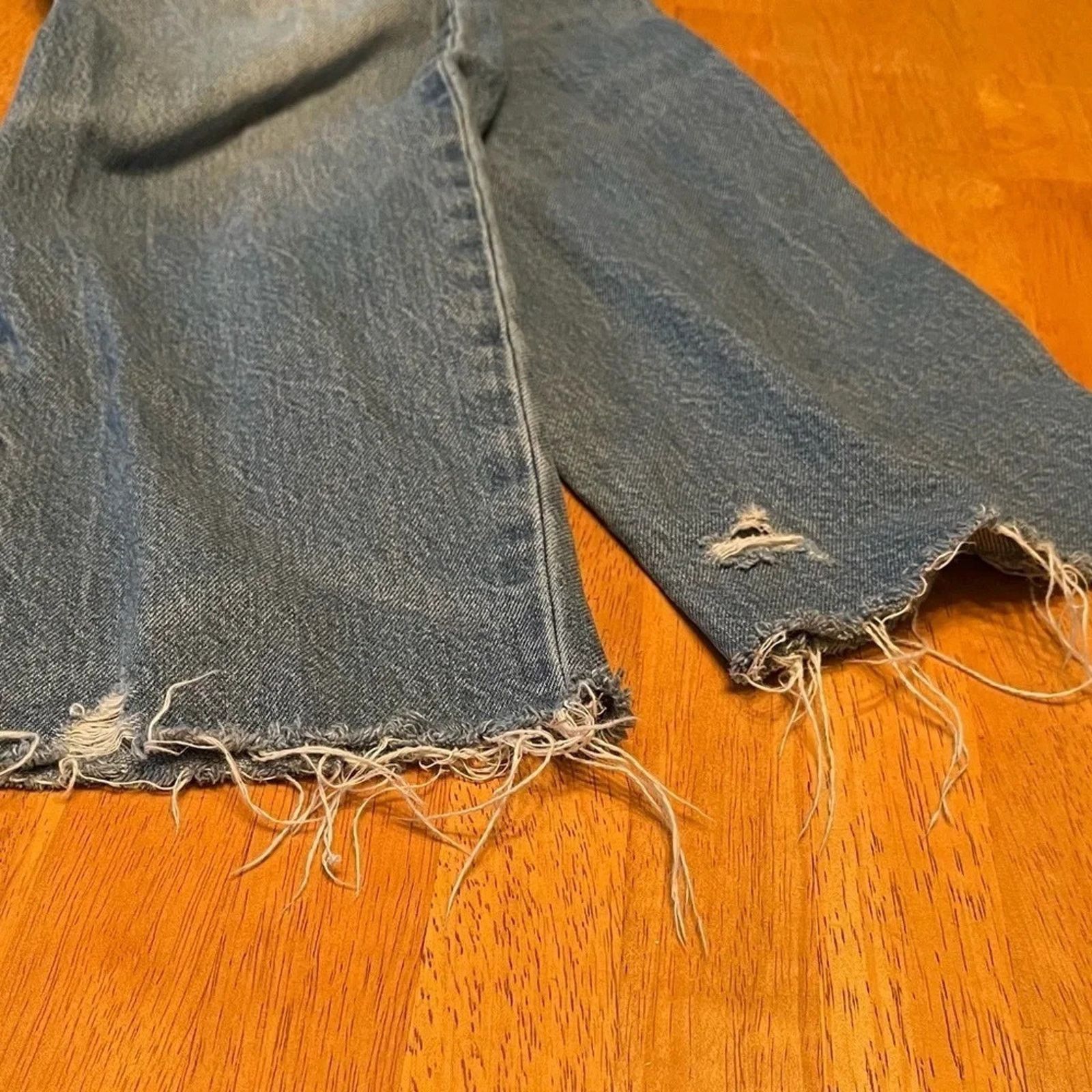 Gap Gap Boyfriend Mid Rise jeans raw hem, size 6 Size 28" / US 6 / IT 42 - 3 Thumbnail