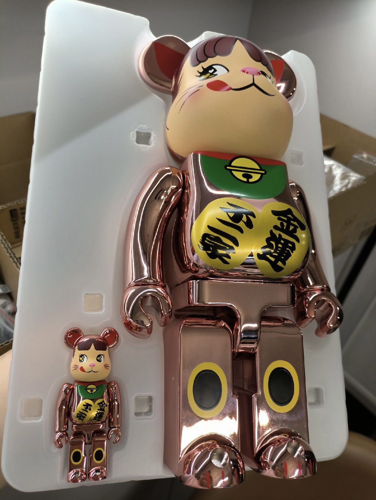 Japanese Brand × Medicom Toy Bearbrick Peko-Chan Milky 400% & 100% Set Pink Size ONE SIZE - 3 Thumbnail