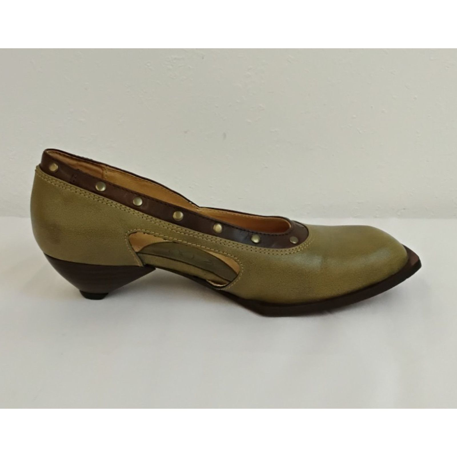 John Fluevog John Fluevog Shoes Women's US 6.5 Green Leather Brown Trim Size US 6.5 / IT 36.5 - 3 Thumbnail