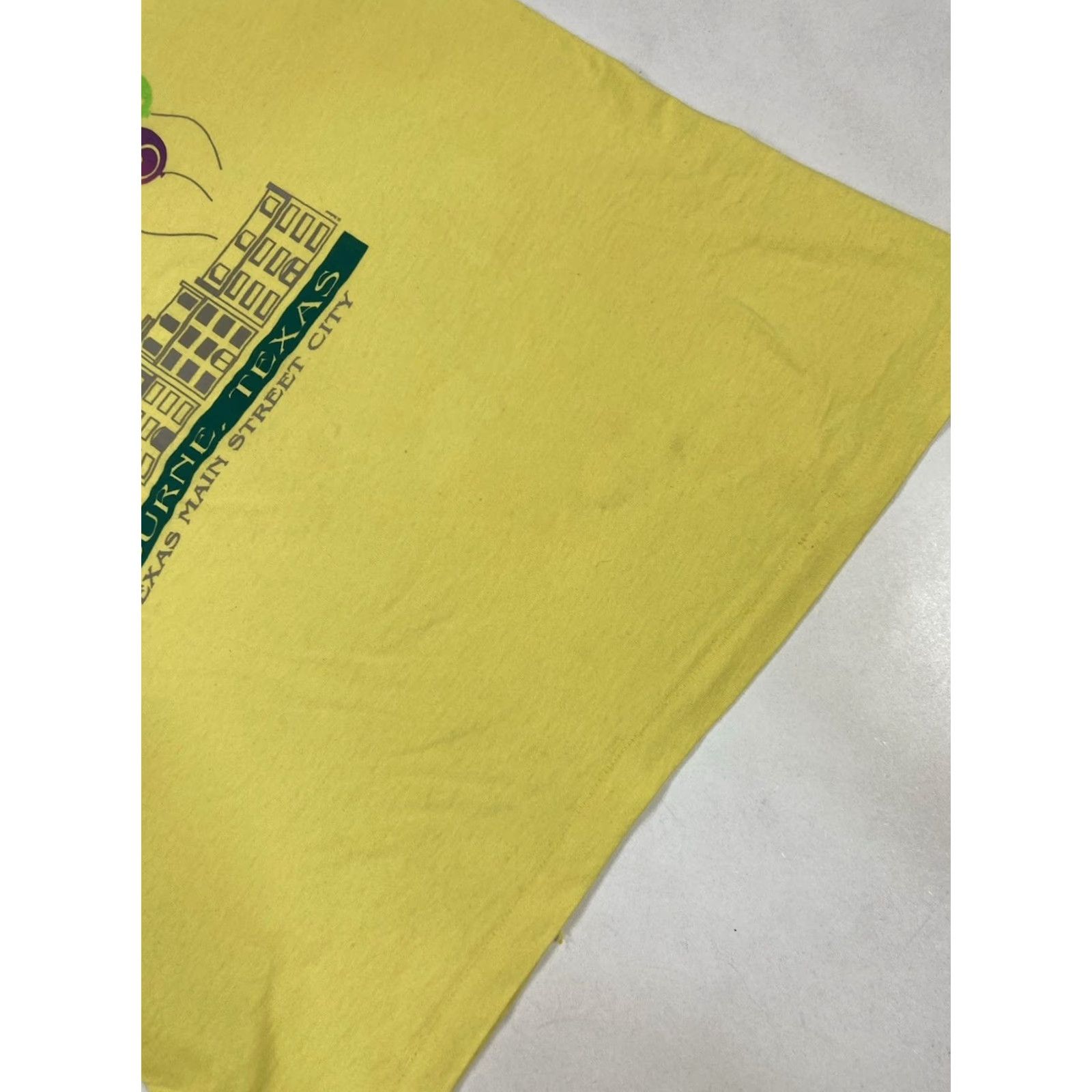 Fruit Of The Loom VINTAGE Fruit of the Loom T-Shirt Men XL 90s Spring Festival Graphic Cleburne Texas Yellow 100% Cotton Size US XL / EU 56 / 4 - 3 Thumbnail
