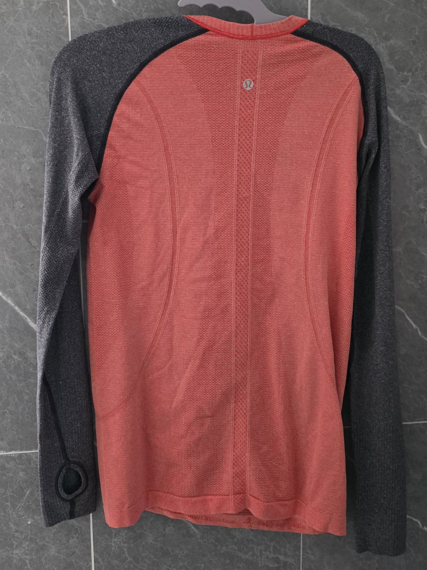 Lululemon Lululemon Run: Swiftly Tech Long Sleeve Love Red Deep Coal 8 Size M / US 6-8 / IT 42-44 - 2 Thumbnail