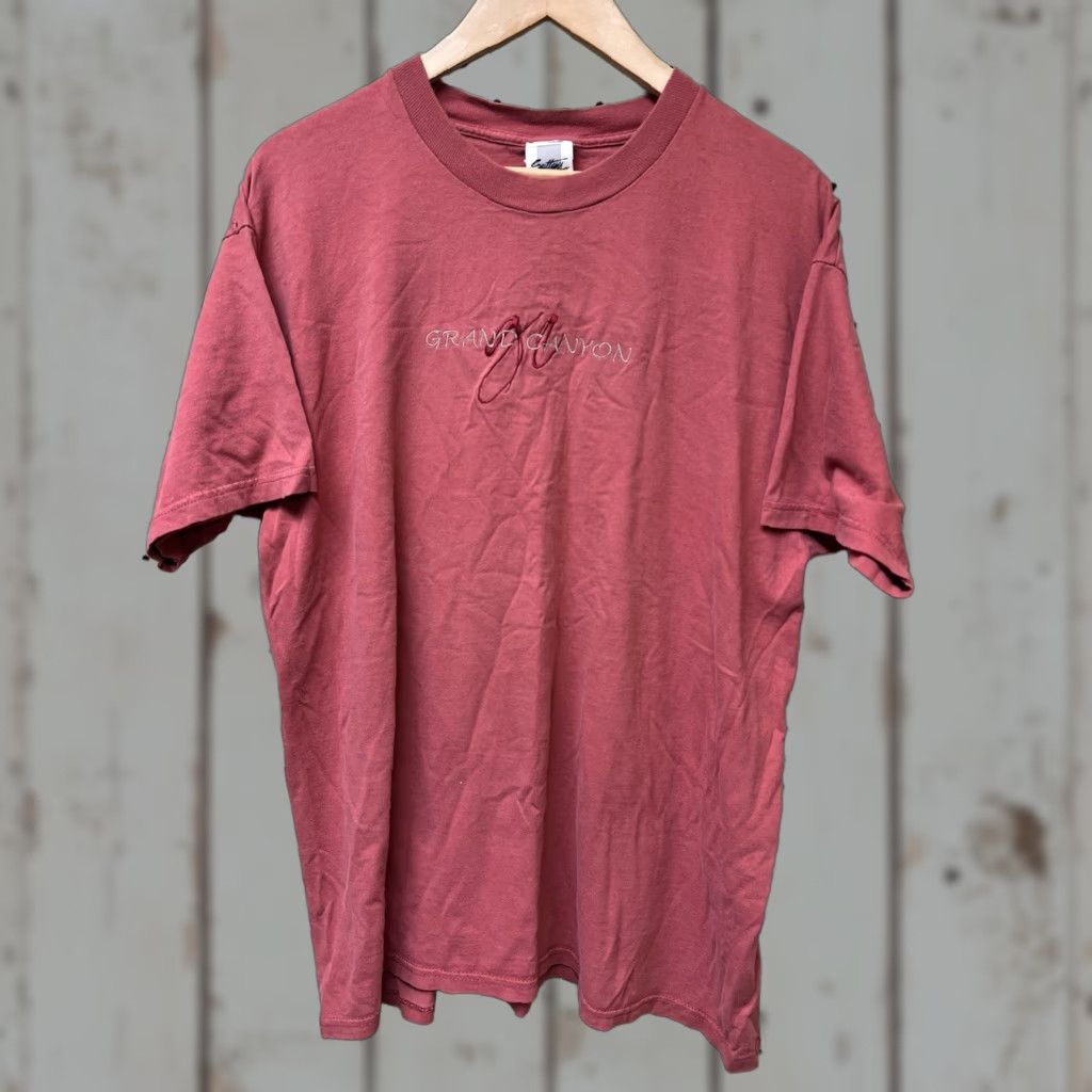 Vintage VTG Sutton’s Grand Canyon T-Shirt Short Sleeve Crew Neck Embroidered Cotton Mens XL Red Size US XL / EU 56 / 4 - 1 Thumbnail