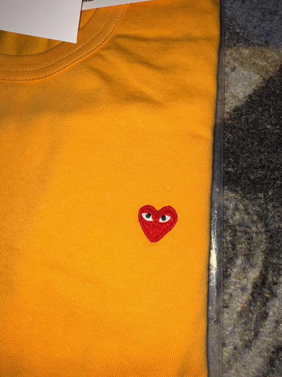 Comme des Garcons PLAY Comme Des Garcons Play Grey Orange Heart Long Sleeve Tee Size US S / EU 44-46 / 1 - 3 Thumbnail
