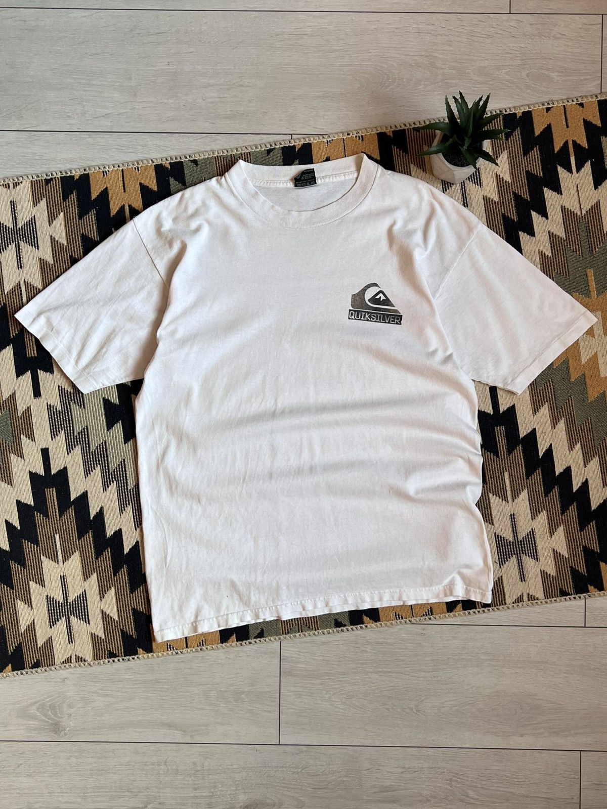 Quiksilver Quiksilver Vintage Big Logo Surf T-Shirt Size US L / EU 52-54 / 3 - 2 Thumbnail