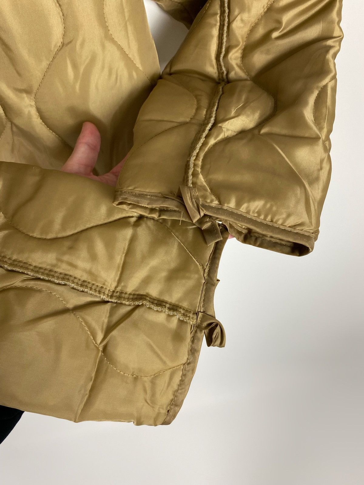 Vintage Brandit M-65 Quilted Liner in Desert Sand Size US M / EU 48-50 / 2 - 7 Thumbnail