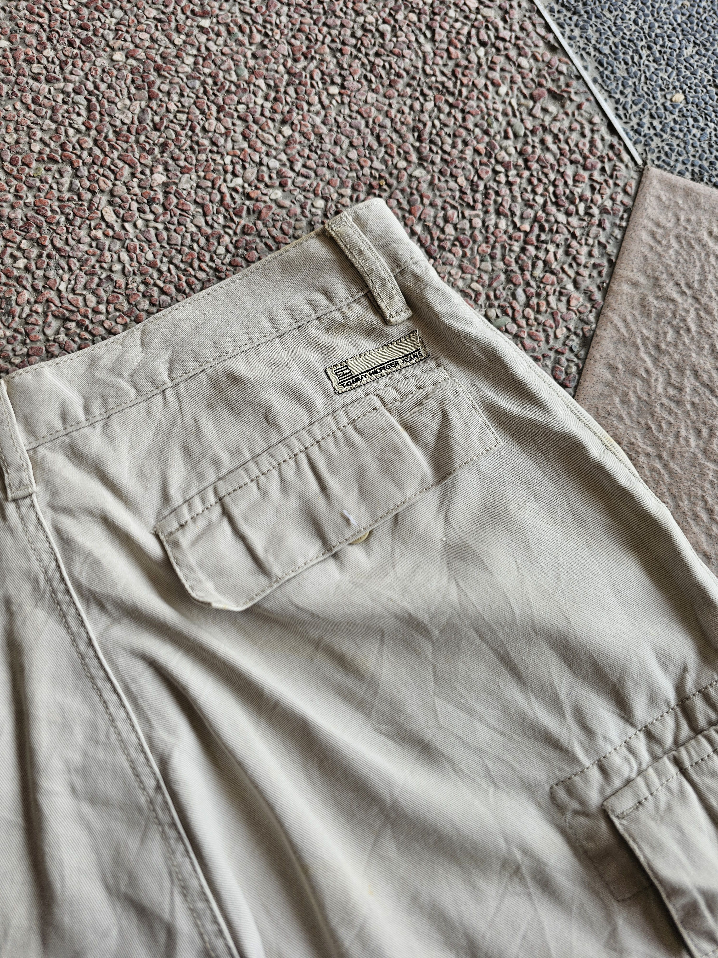 Tommy Hilfiger Vintage Tommy Hilfiger Beige Cargo Pants W32 Y2K Utility Fit Size US 32 / EU 48 - 10 Thumbnail