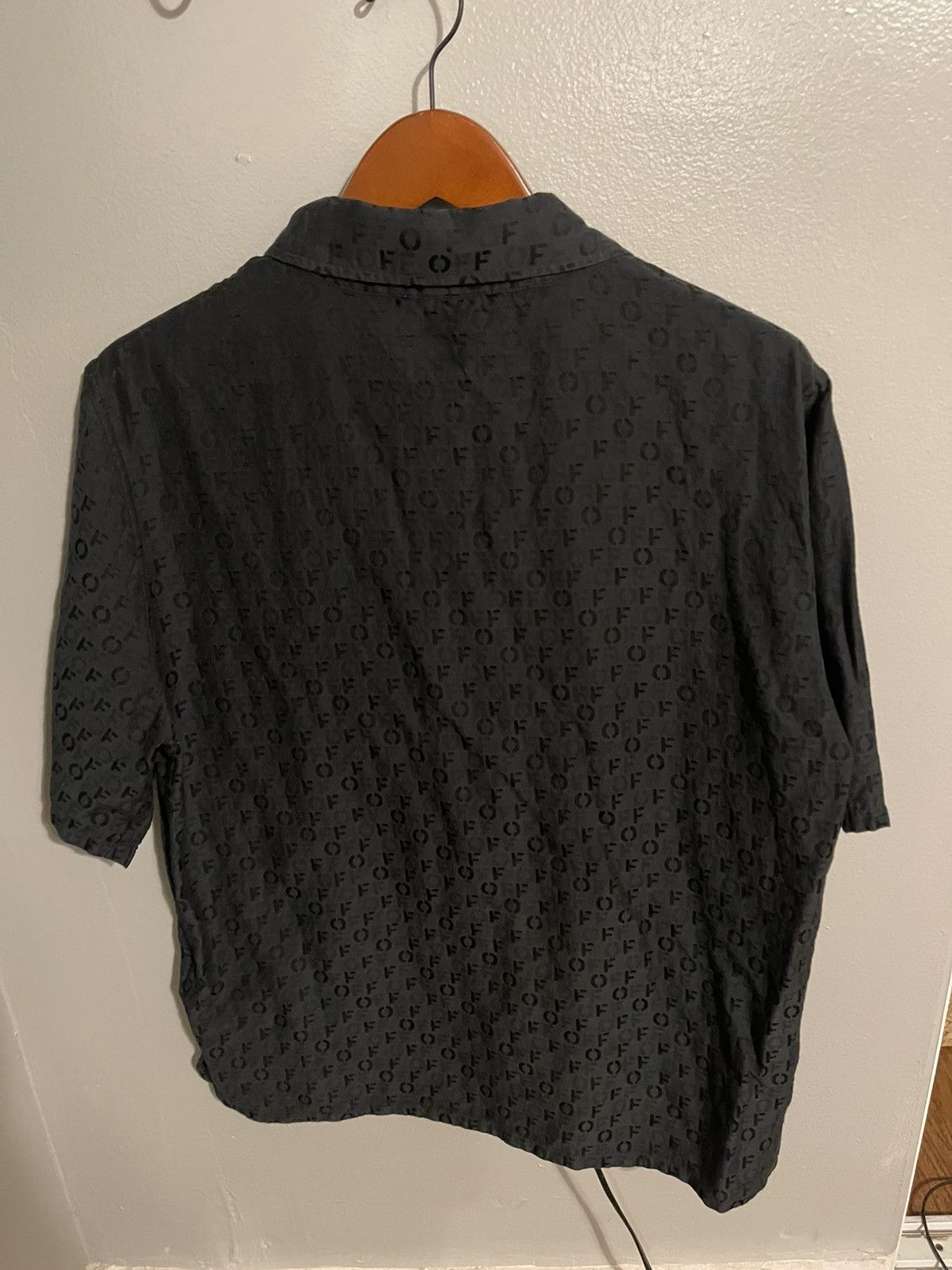 Off-White × Virgil Abloh OFF-WHITE LOGO JACQUARD CAMP COLLAR TEXTURED SHIRT SIZE L Size US L / EU 52-54 / 3 - 4 Thumbnail