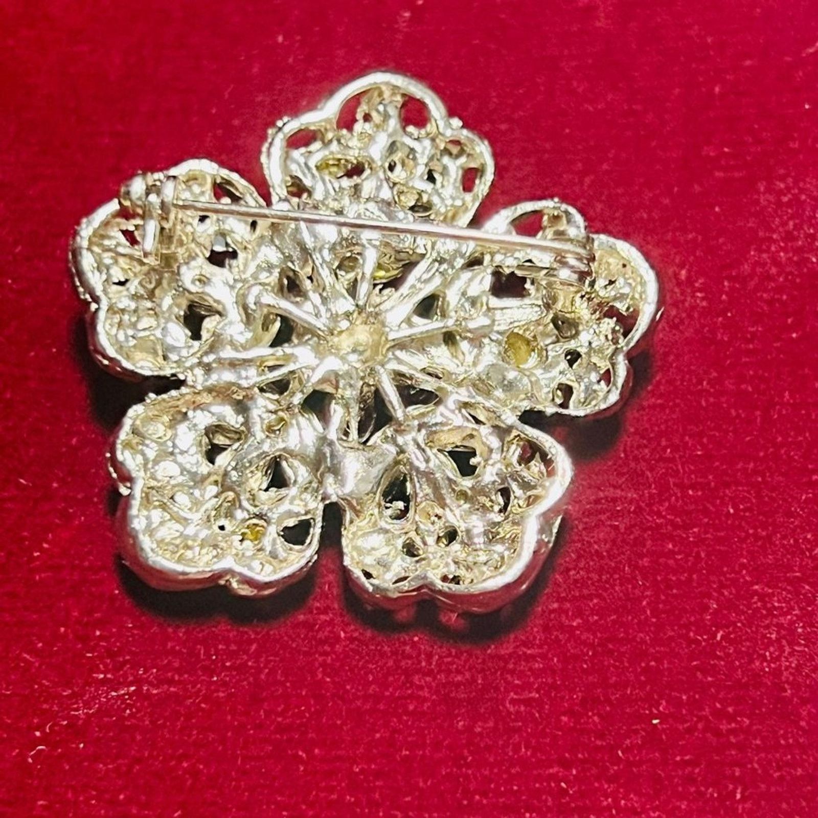 & Other Stories Vintage LDA Rhinestone 5 Petal Silvertone Flower Brooch Size ONE SIZE - 3 Thumbnail