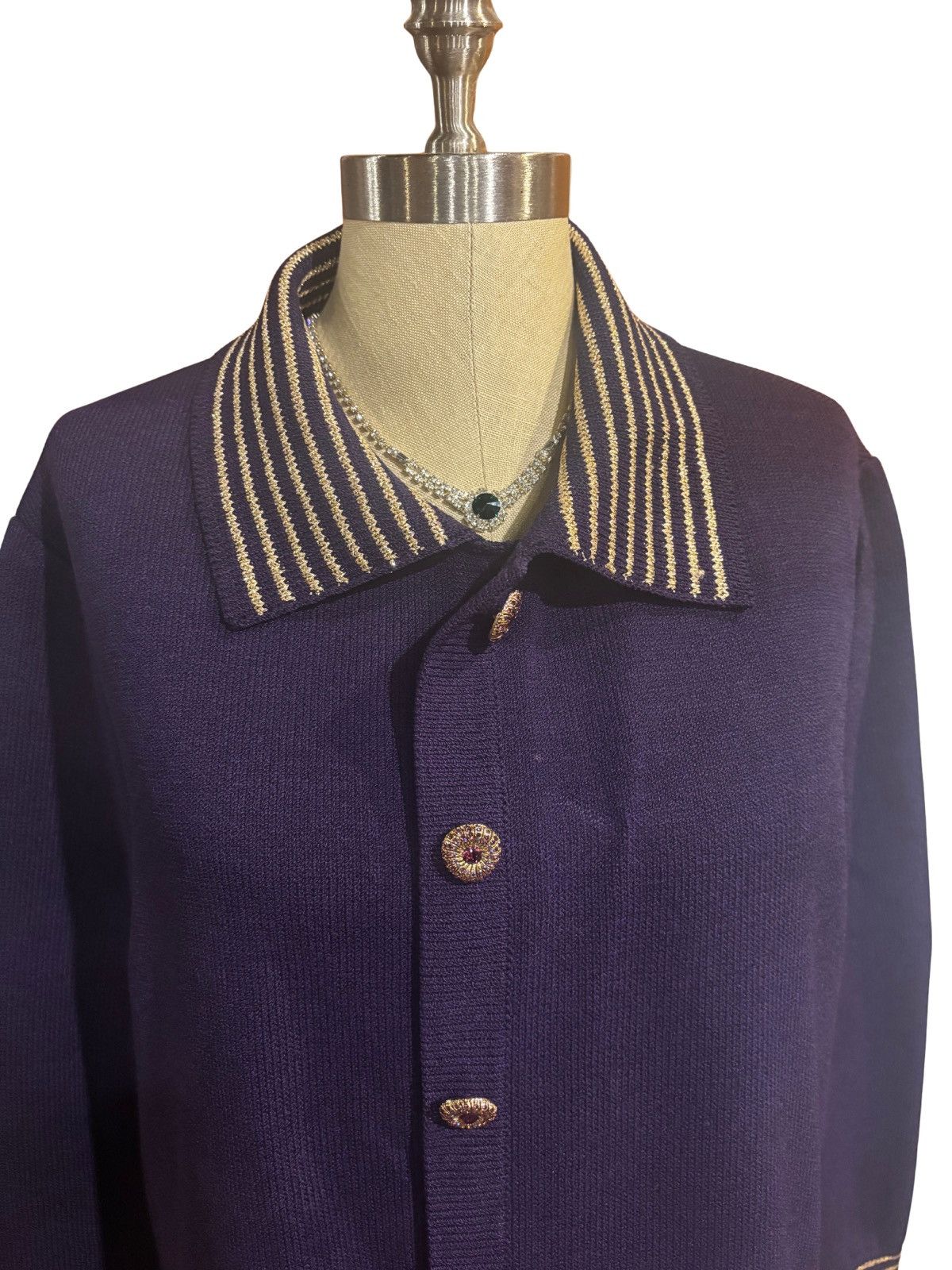 Other Women’s beautiful purple & gold trim knit Jacket.wj8020 Size L / US 10 / IT 46 - 2 Thumbnail